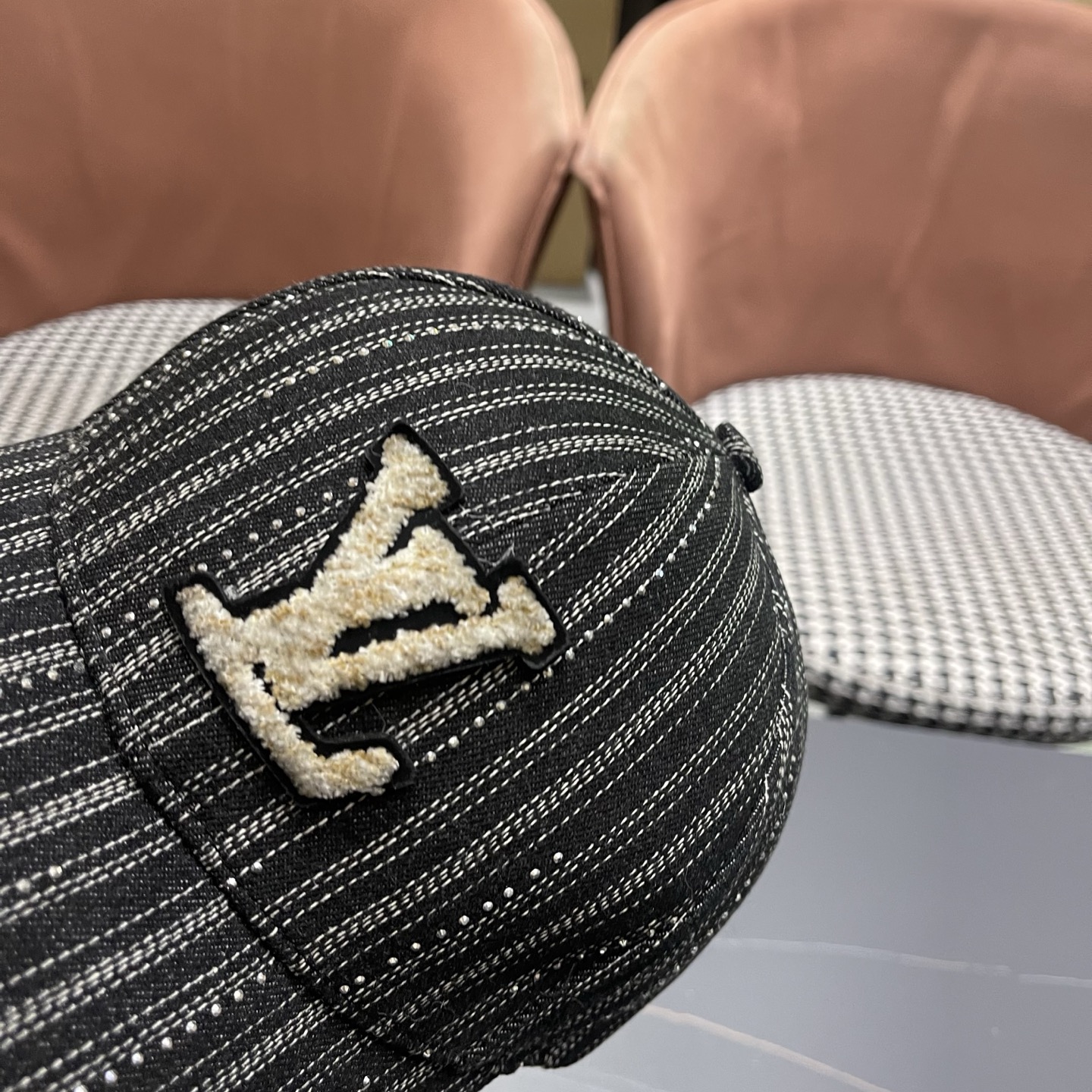 🧢LV路易威登棒球帽，非常经典的经典，流行的复古美，四季可用，出门必备，非常显脸小