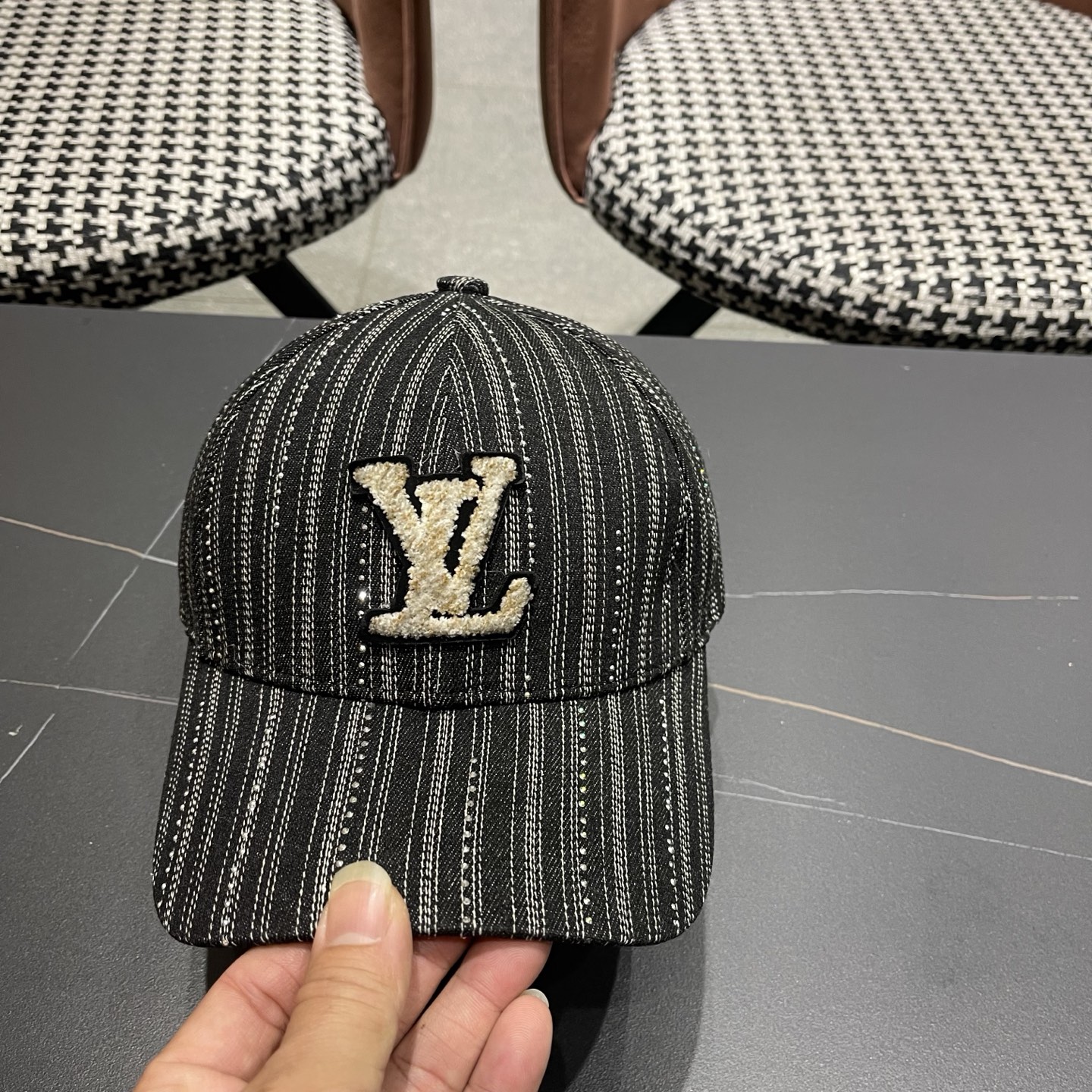 🧢LV路易威登棒球帽，非常经典的经典，流行的复古美，四季可用，出门必备，非常显脸小