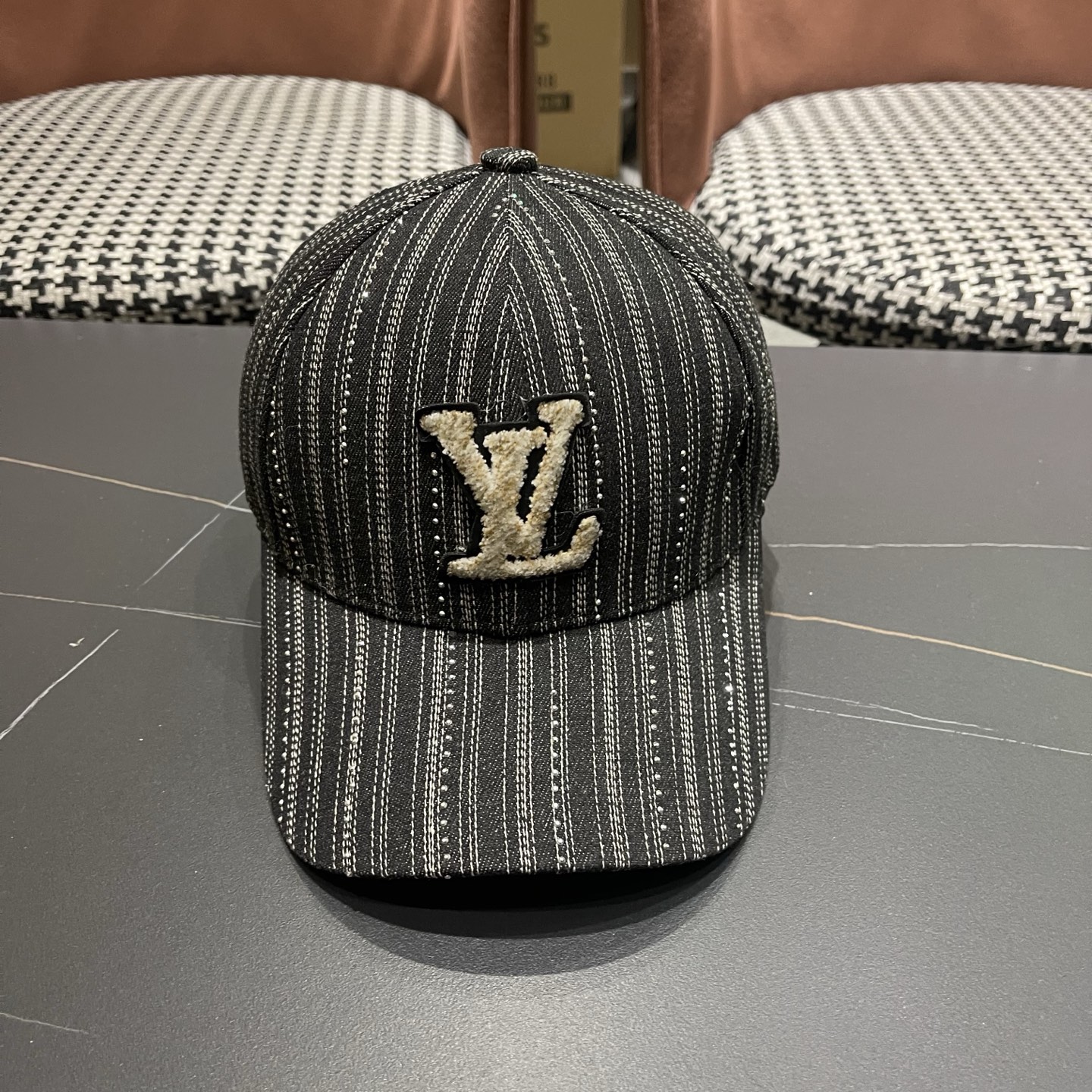🧢LV路易威登棒球帽，非常经典的经典，流行的复古美，四季可用，出门必备，非常显脸小