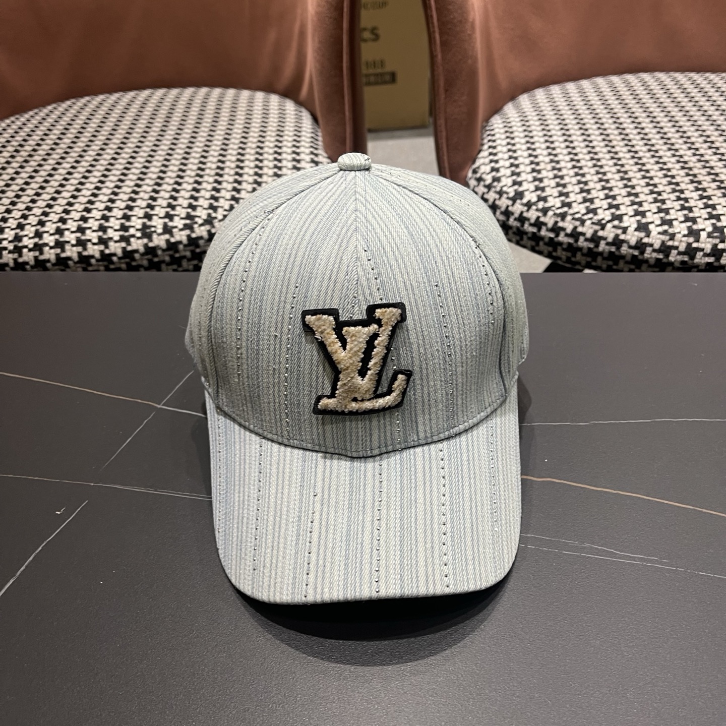 🧢LV路易威登棒球帽，非常经典的经典，流行的复古美，四季可用，出门必备，非常显脸小