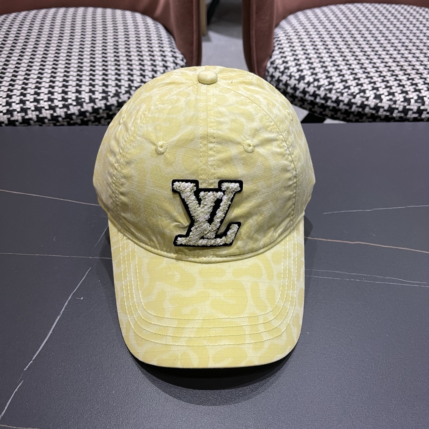 LouiVuittonLV👒新款路易威登棒球帽，简单大方 男女通用遮阳帽，