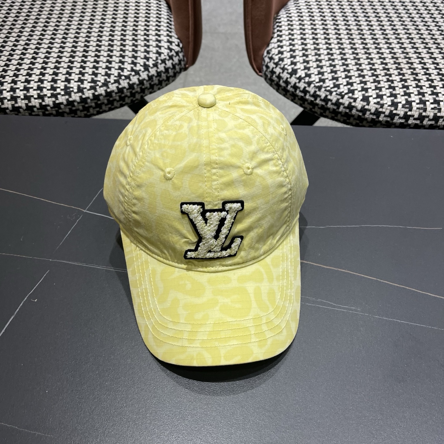 LouiVuittonLV👒新款路易威登棒球帽，简单大方 男女通用遮阳帽，