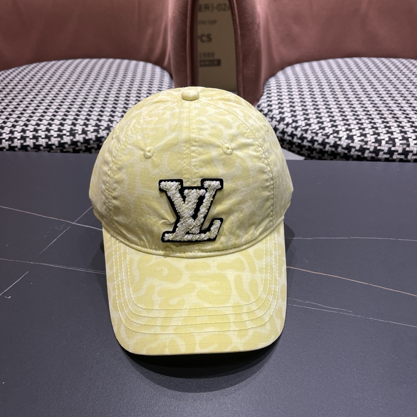 LouiVuittonLV👒新款路易威登棒球帽，简单大方 男女通用遮阳帽，