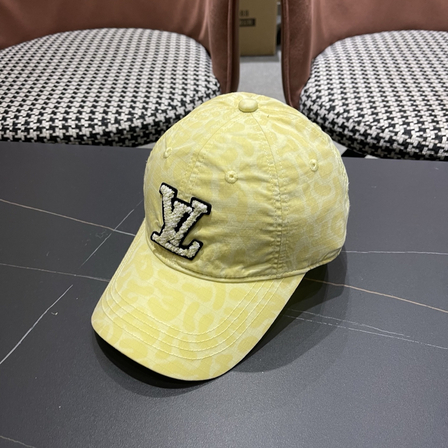 LouiVuittonLV👒新款路易威登棒球帽，简单大方 男女通用遮阳帽，