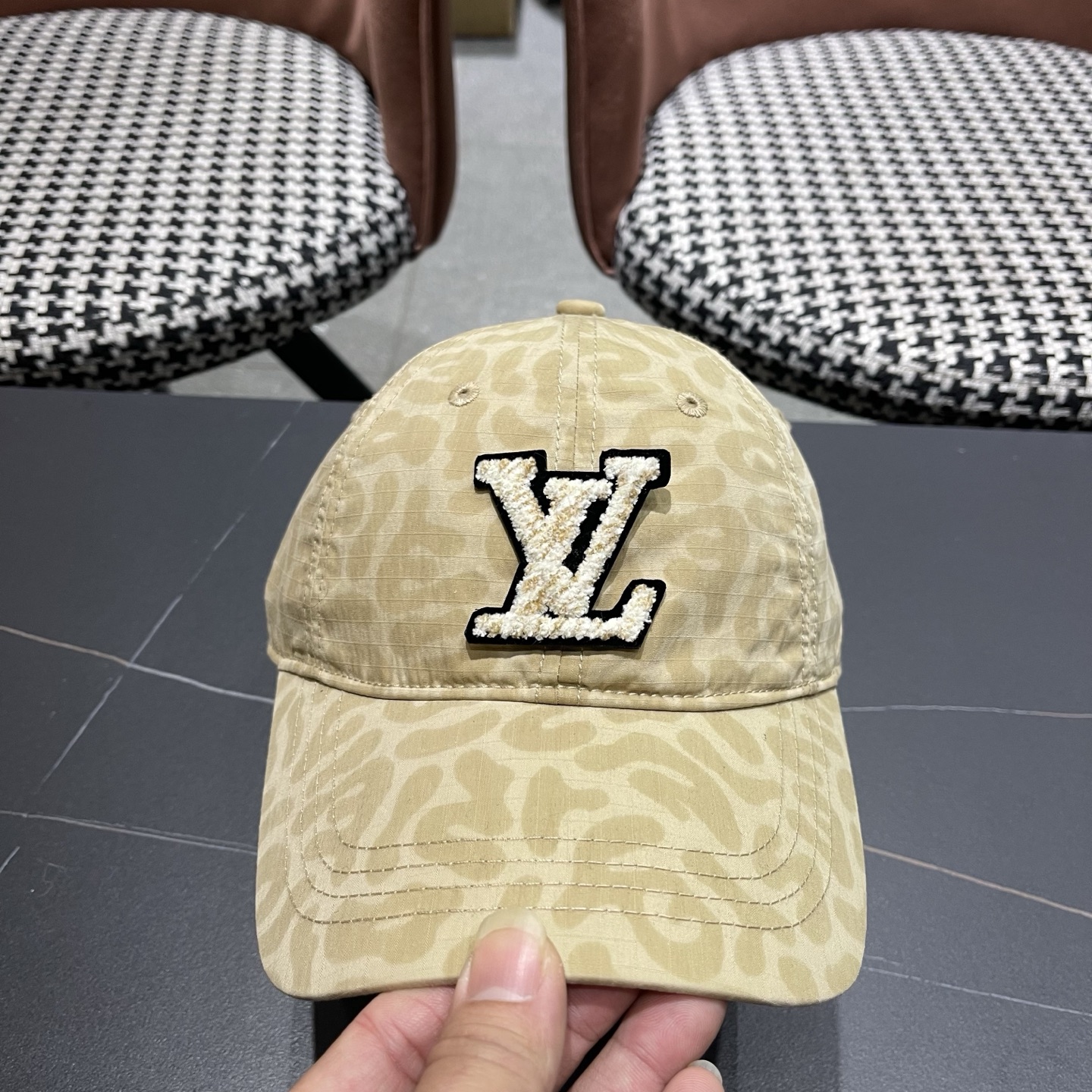 LouiVuittonLV👒新款路易威登棒球帽，简单大方 男女通用遮阳帽，