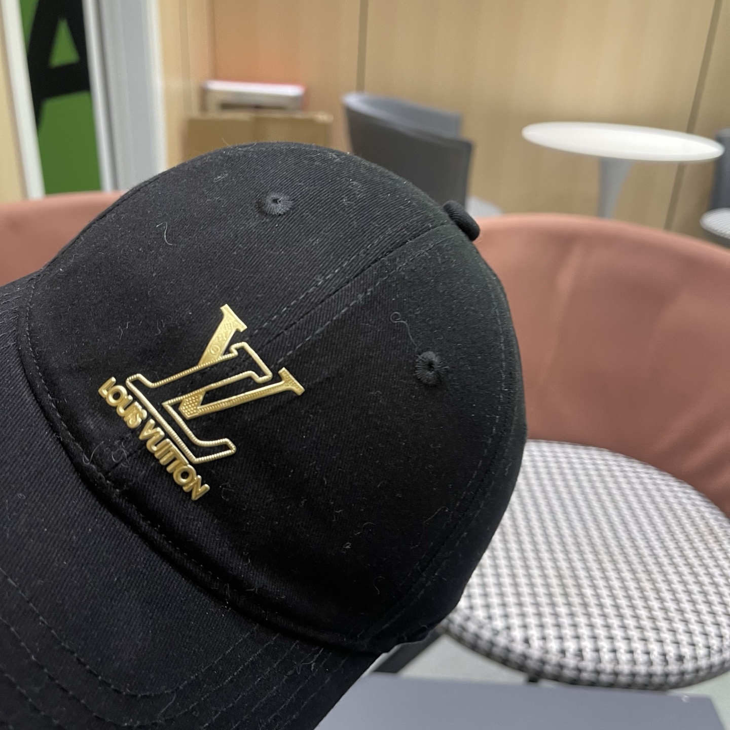 。🧢路易威登lv棒球帽 LouisVuitton😍新款重工打造♥️高端大气，百搭款🤗男女通用！