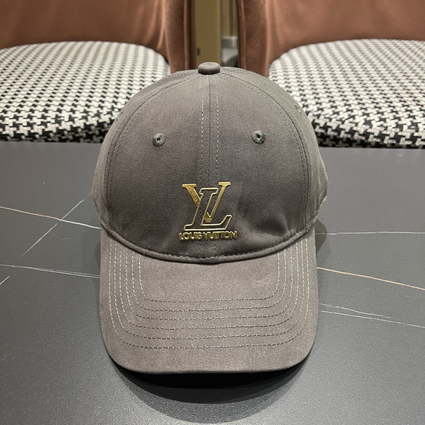 。🧢路易威登lv棒球帽 LouisVuitton😍新款重工打造♥️高端大气，百搭款🤗男女通用！