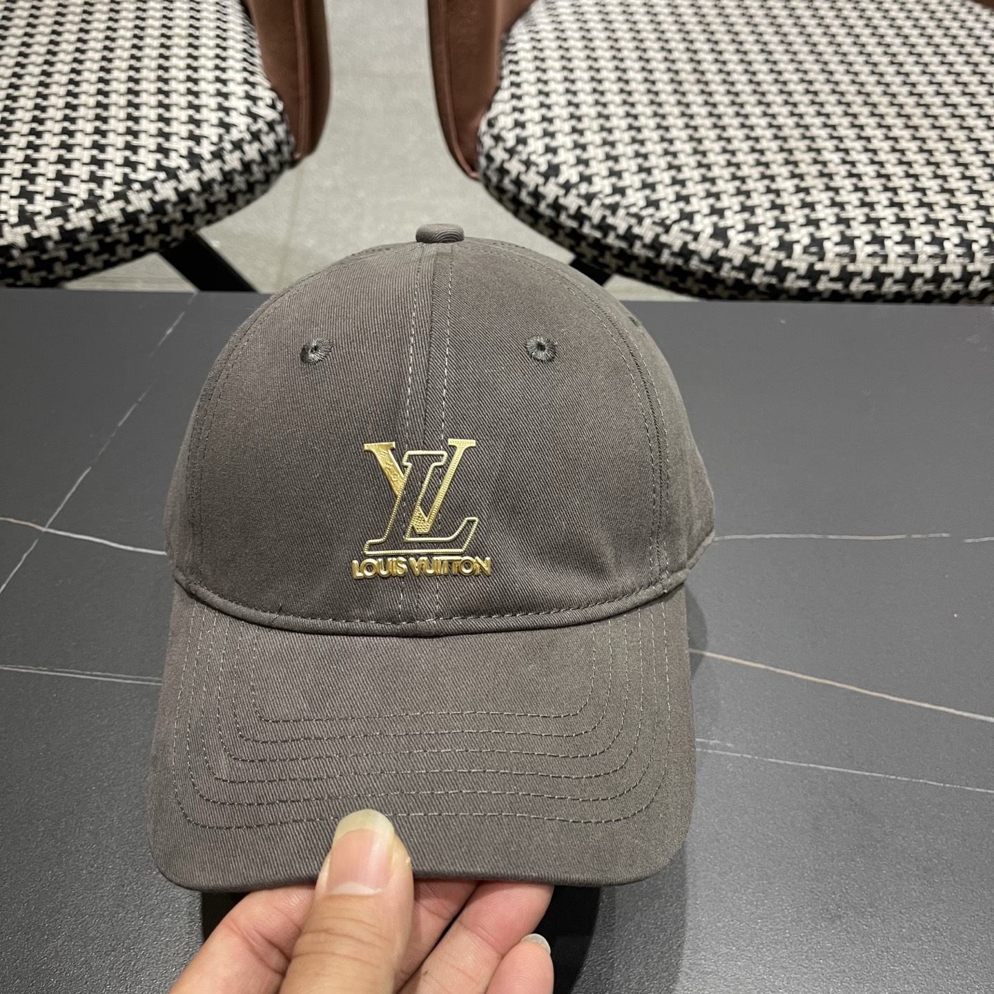 。🧢路易威登lv棒球帽 LouisVuitton😍新款重工打造♥️高端大气，百搭款🤗男女通用！