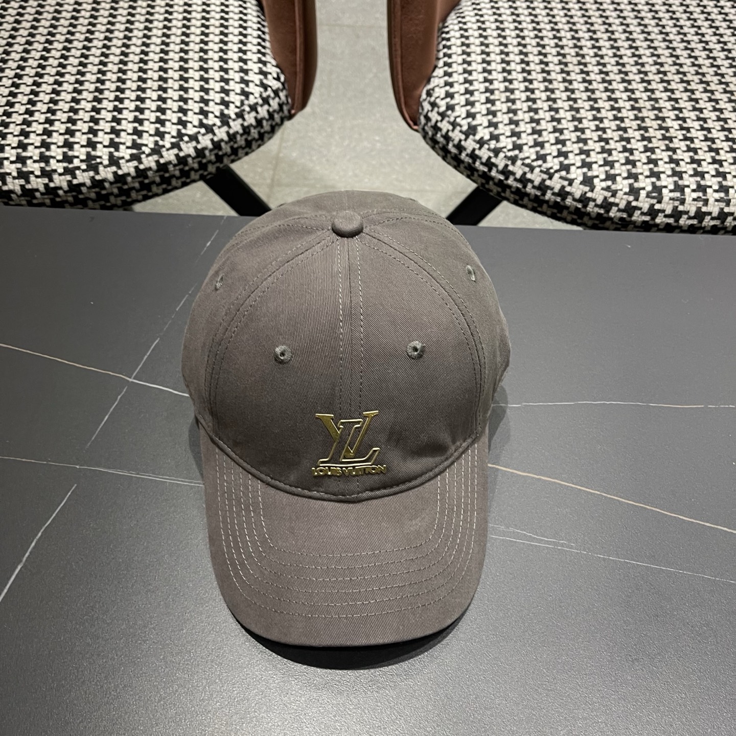 。🧢路易威登lv棒球帽 LouisVuitton😍新款重工打造♥️高端大气，百搭款🤗男女通用！