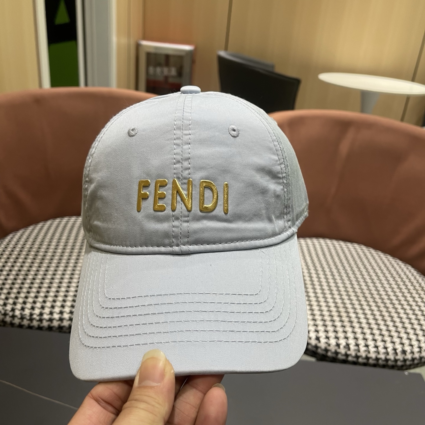 FENDI芬迪 新款棒球帽🧢 气质穿搭单品，质量杠杠[强]