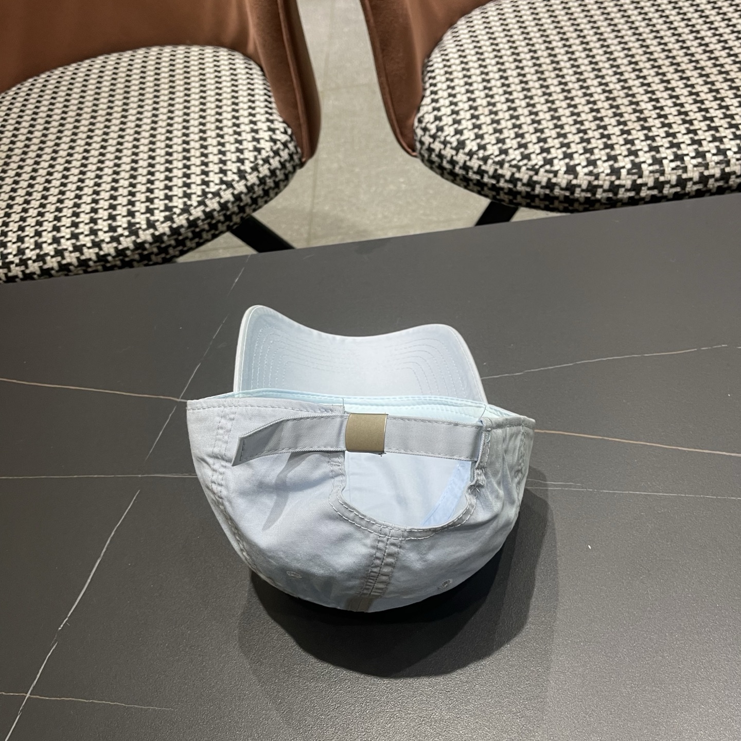 FENDI芬迪 新款棒球帽🧢 气质穿搭单品，质量杠杠[强]