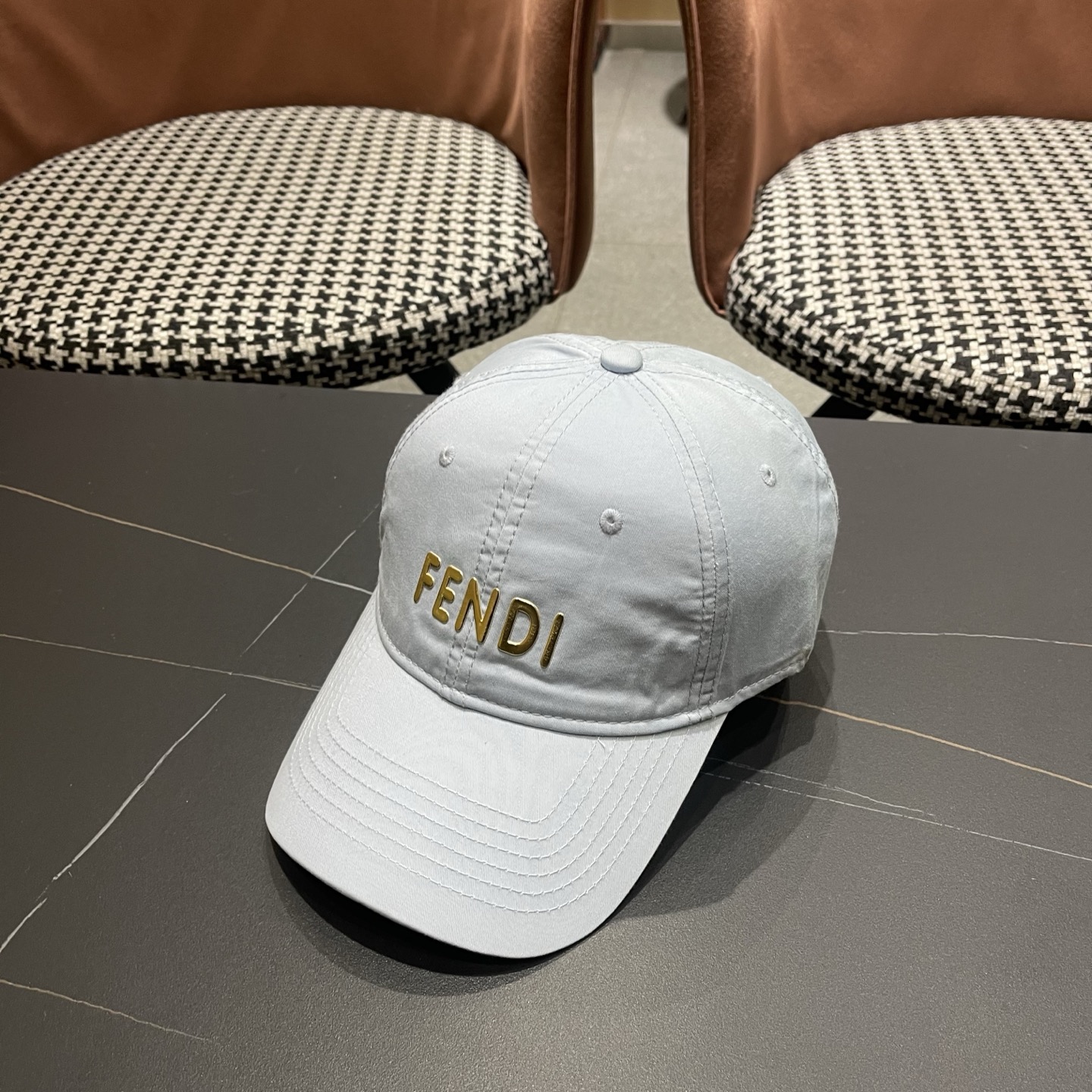 FENDI芬迪 新款棒球帽🧢 气质穿搭单品，质量杠杠[强]