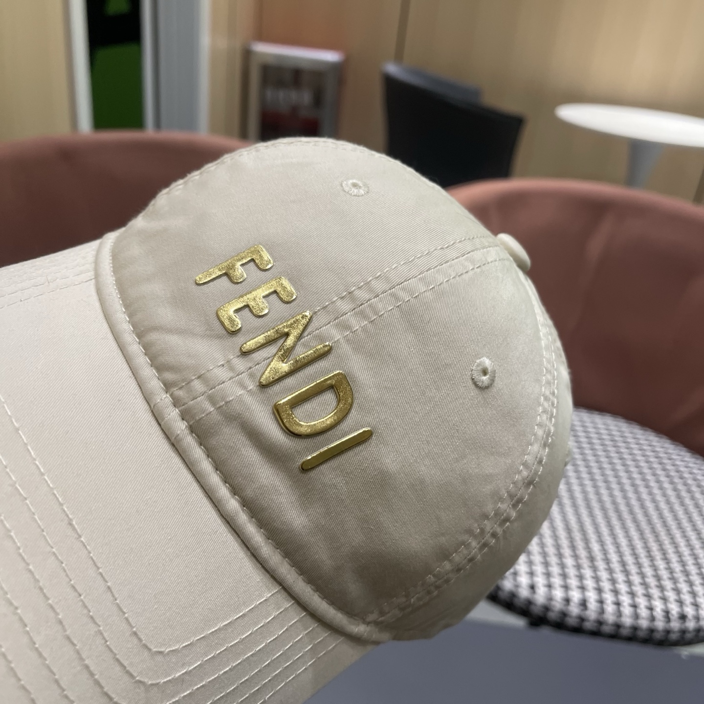 FENDI芬迪 新款棒球帽🧢 气质穿搭单品，质量杠杠[强]