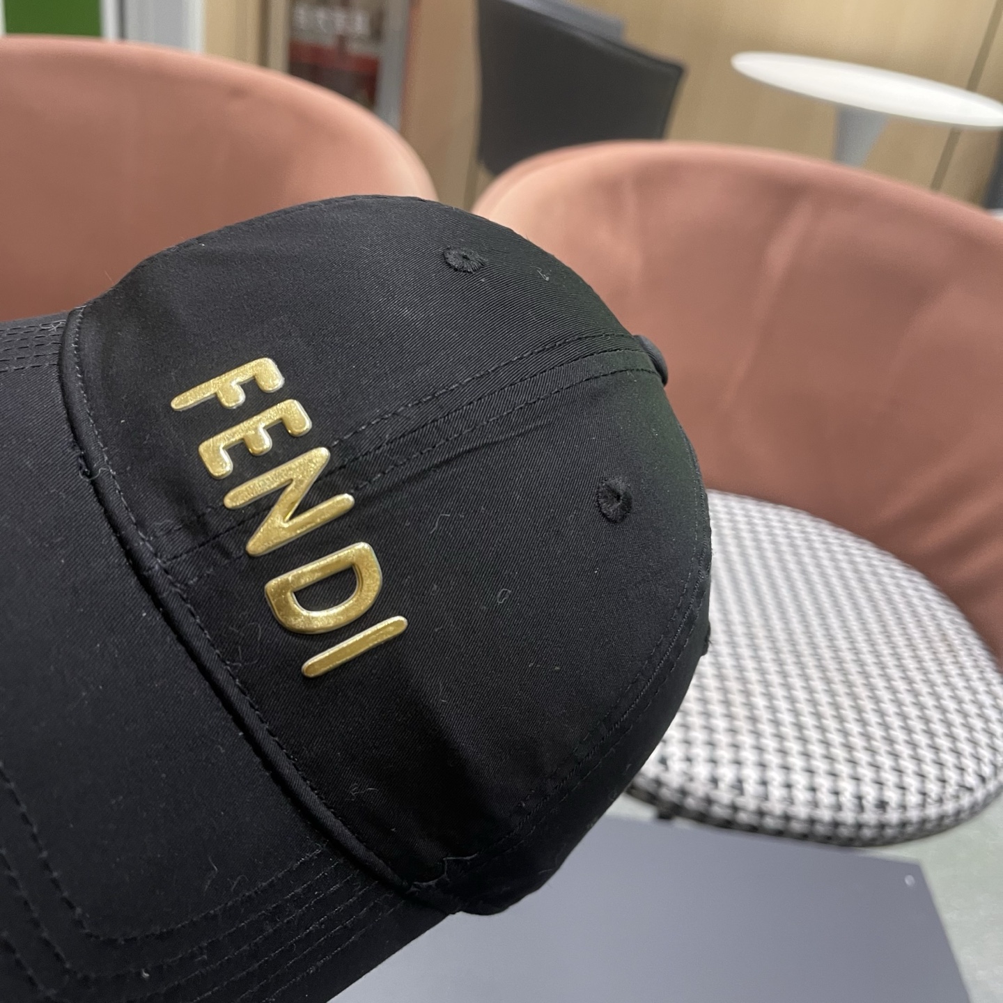 FENDI芬迪 新款棒球帽🧢 气质穿搭单品，质量杠杠[强]