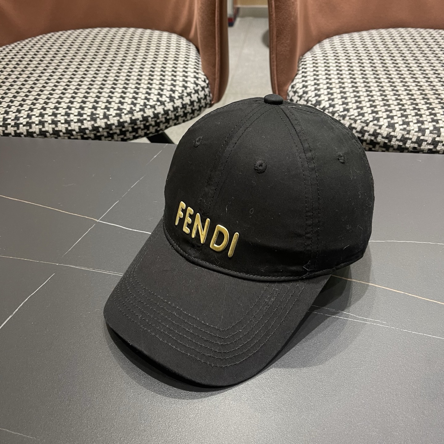 FENDI芬迪 新款棒球帽🧢 气质穿搭单品，质量杠杠[强]
