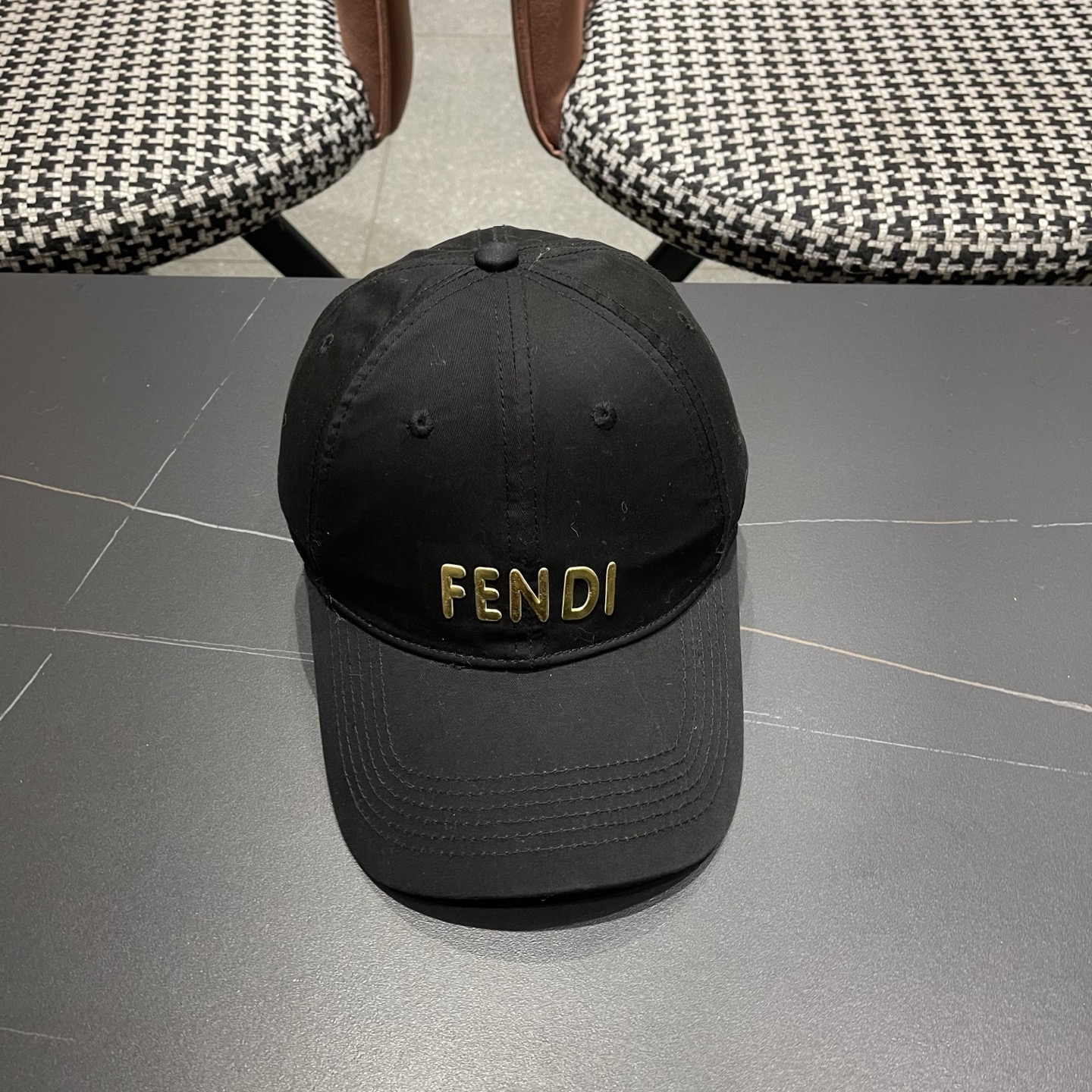 FENDI芬迪 新款棒球帽🧢 气质穿搭单品，质量杠杠[强]
