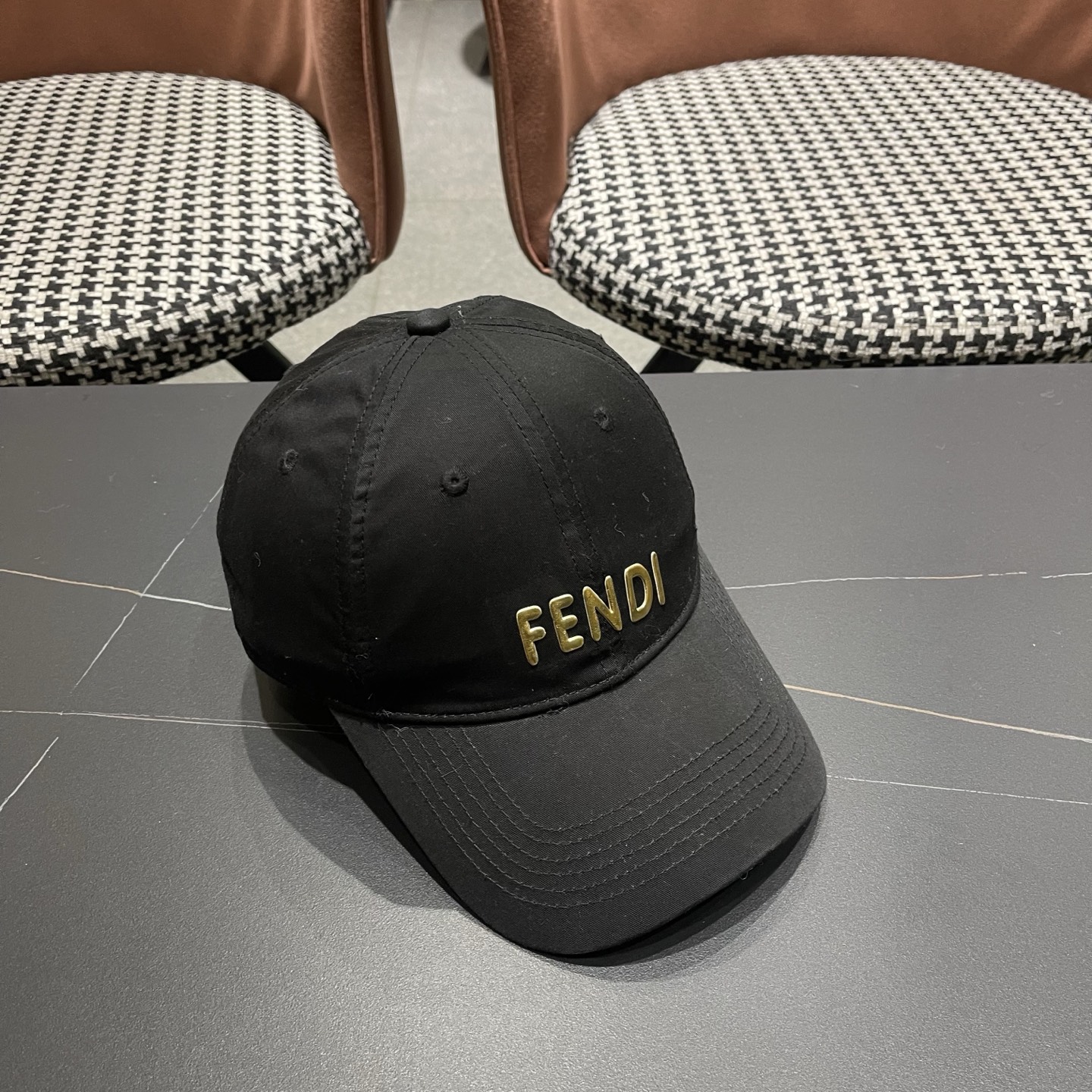 FENDI芬迪 新款棒球帽🧢 气质穿搭单品，质量杠杠[强]