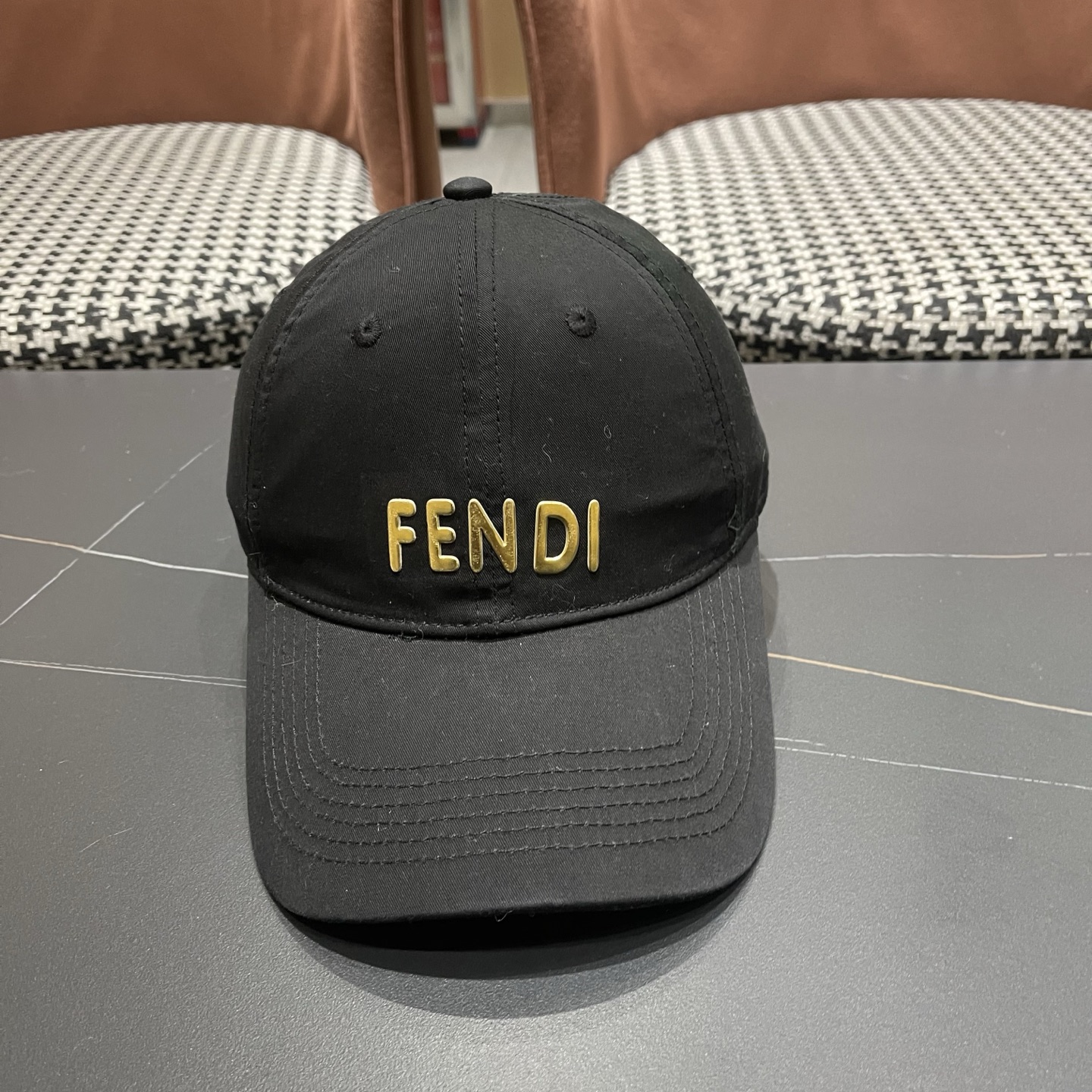 FENDI芬迪 新款棒球帽🧢 气质穿搭单品，质量杠杠[强]