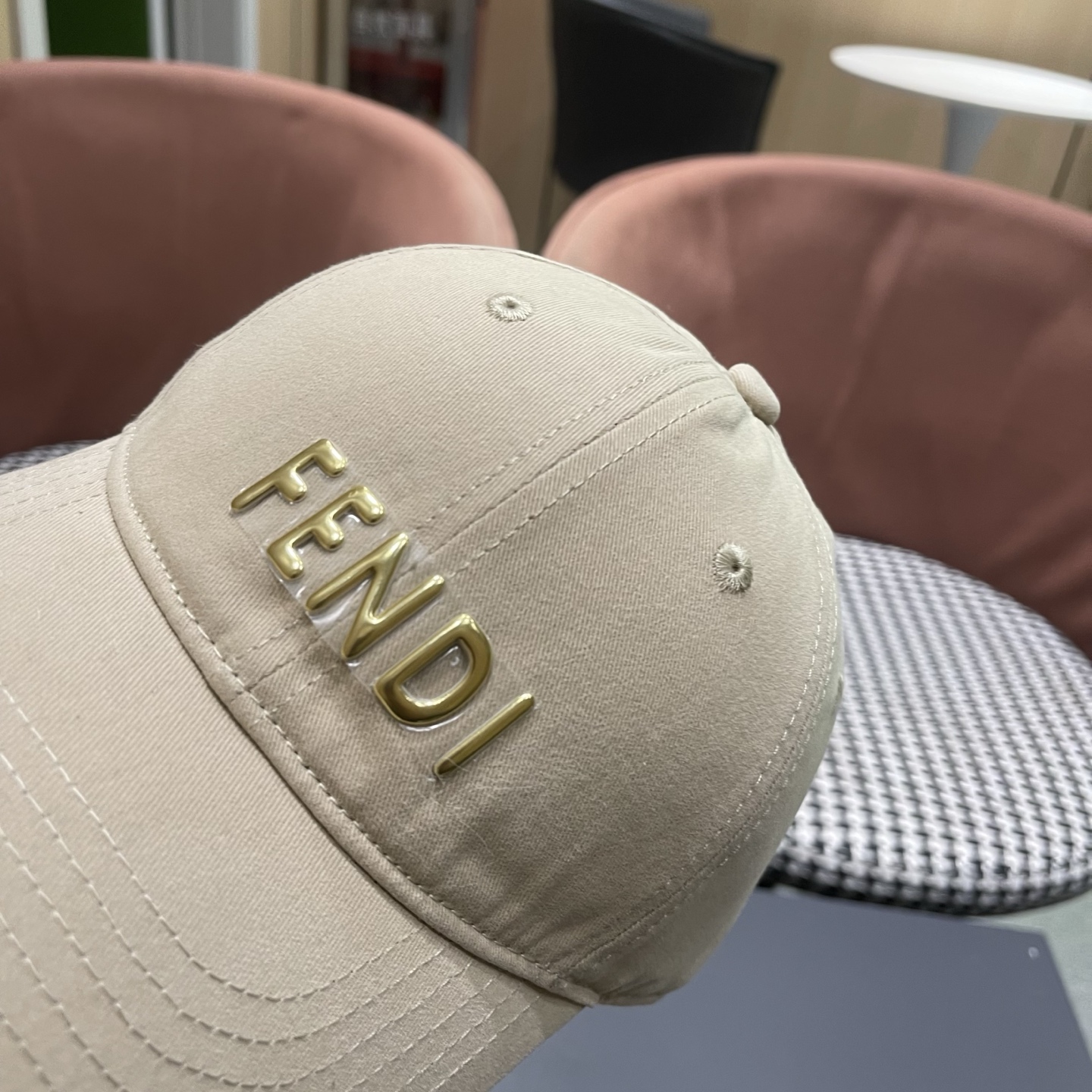 FENDI芬迪 新款棒球帽🧢 气质穿搭单品，质量杠杠[强]