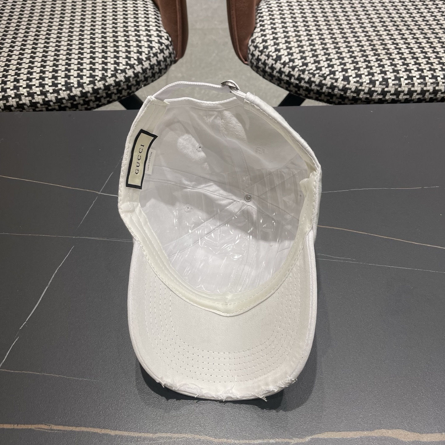 古奇GUCCI 👒破洞新款棒球帽，简单大方 男女通用遮阳帽