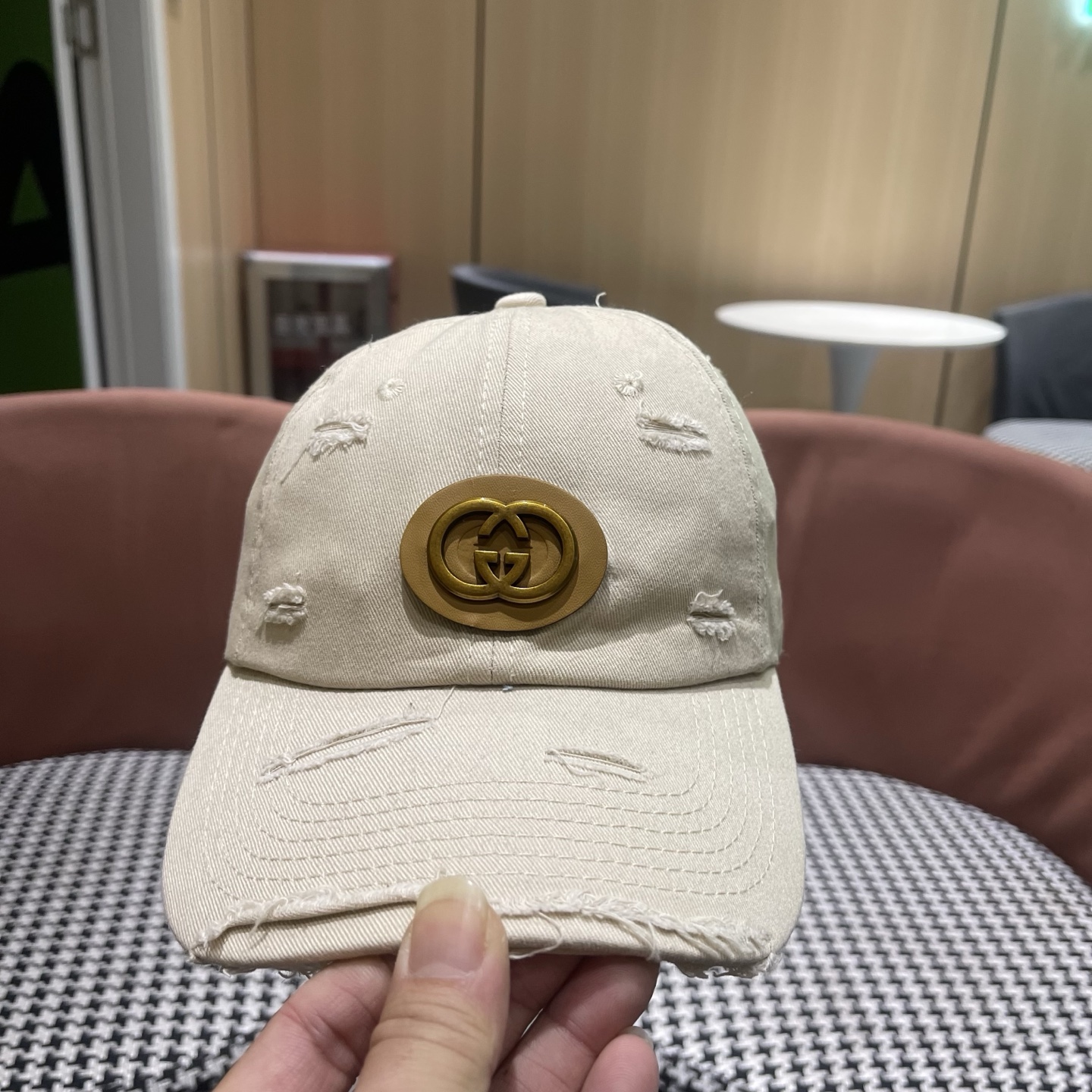 古奇GUCCI 👒破洞新款棒球帽，简单大方 男女通用遮阳帽