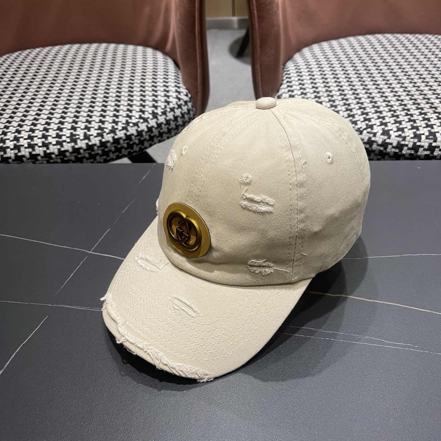 古奇GUCCI 👒破洞新款棒球帽，简单大方 男女通用遮阳帽