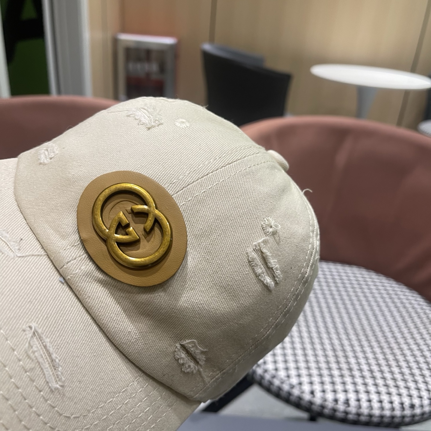 古奇GUCCI 👒破洞新款棒球帽，简单大方 男女通用遮阳帽