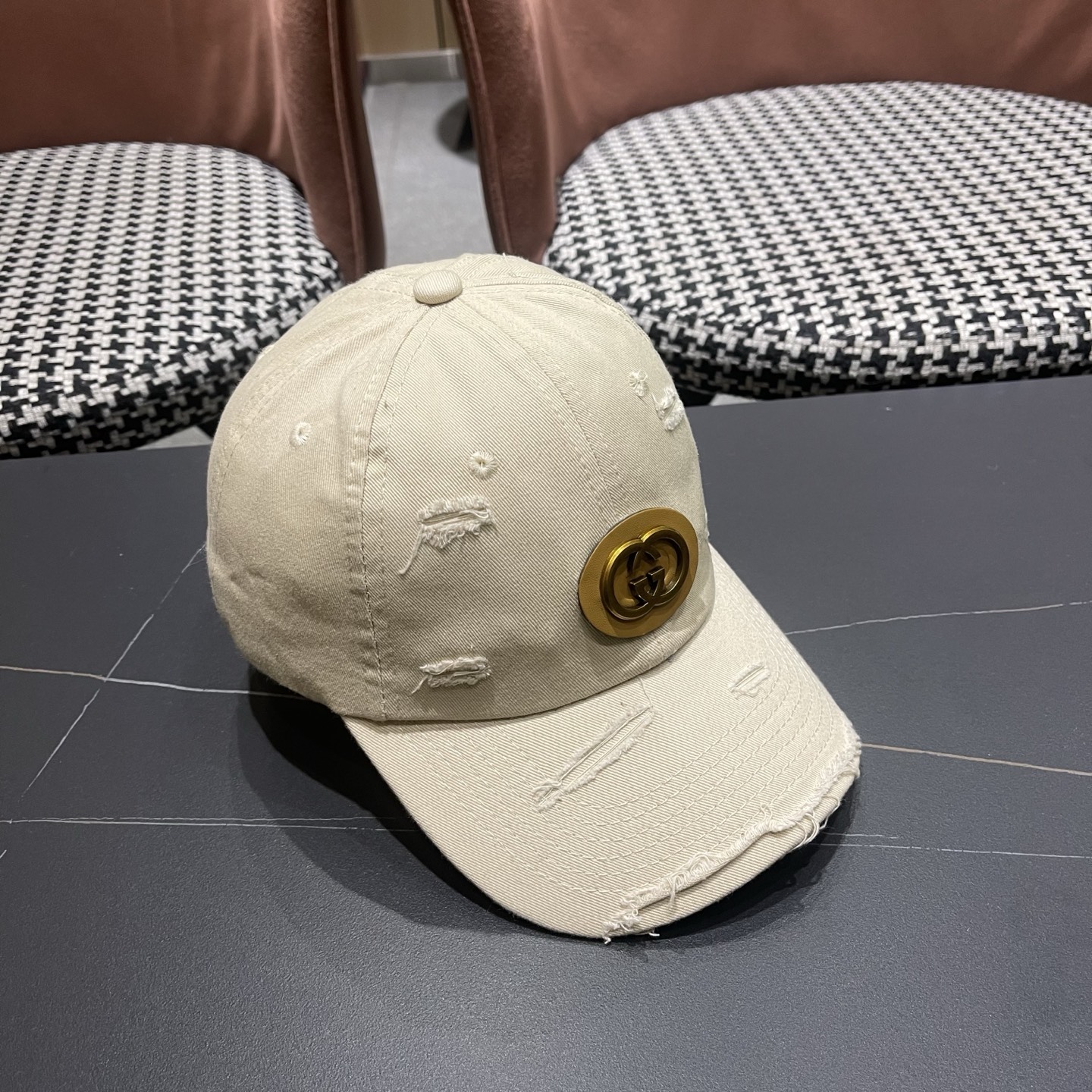 古奇GUCCI 👒破洞新款棒球帽，简单大方 男女通用遮阳帽