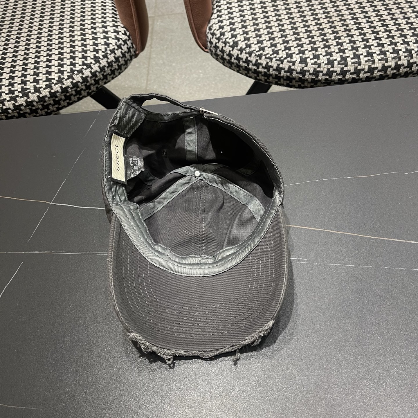 古奇GUCCI 👒破洞新款棒球帽，简单大方 男女通用遮阳帽