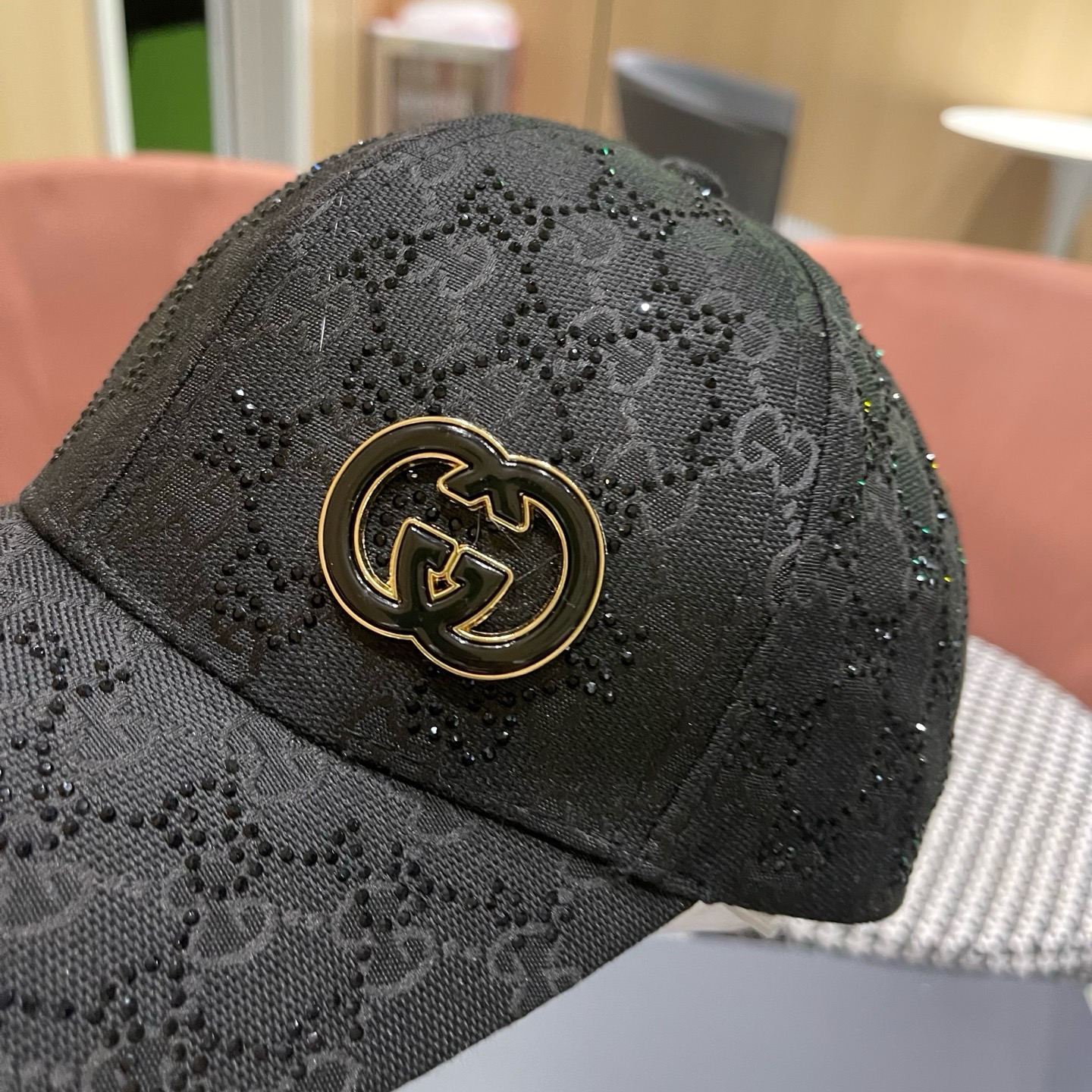 GUCCI古奇棒球帽 2025新款 工艺非常精美 带钻高档大气上档次！低调奢华，方便携带！