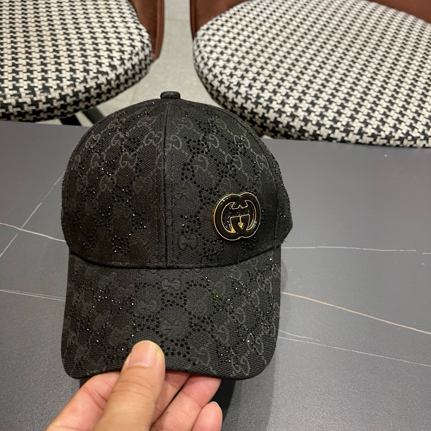 GUCCI古奇棒球帽 2025新款 工艺非常精美 带钻高档大气上档次！低调奢华，方便携带！