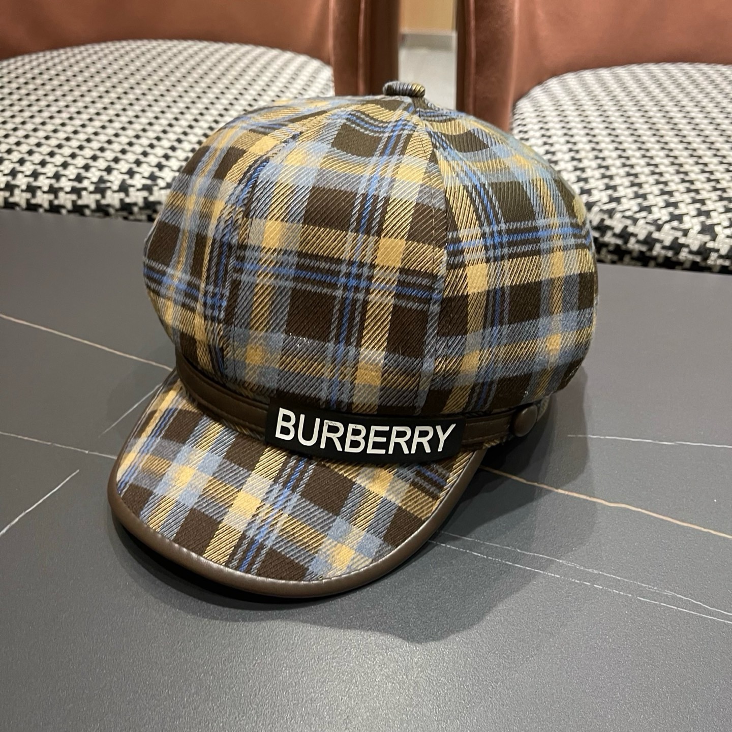 巴宝莉BURBERRY 2025秋冬季格子八角帽女显脸小复古鸭舌贝雷帽画家报童帽百搭