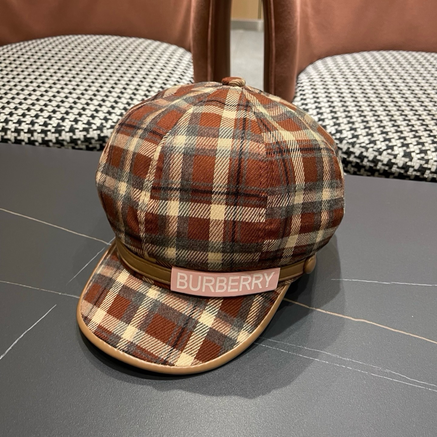 巴宝莉BURBERRY 秋冬季格子八角帽女显脸小复古鸭舌贝雷帽画家报童帽百搭