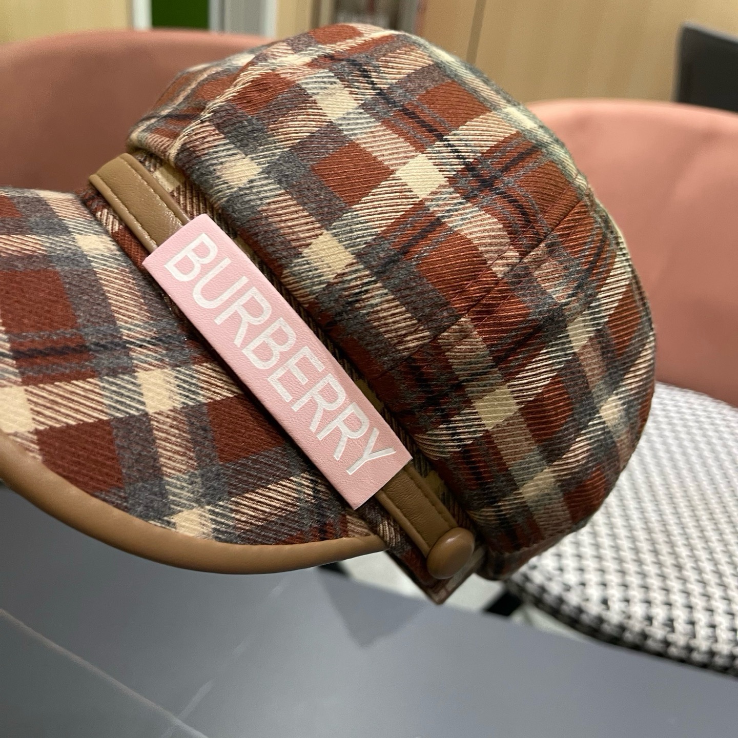 巴宝莉BURBERRY 秋冬季格子八角帽女显脸小复古鸭舌贝雷帽画家报童帽百搭