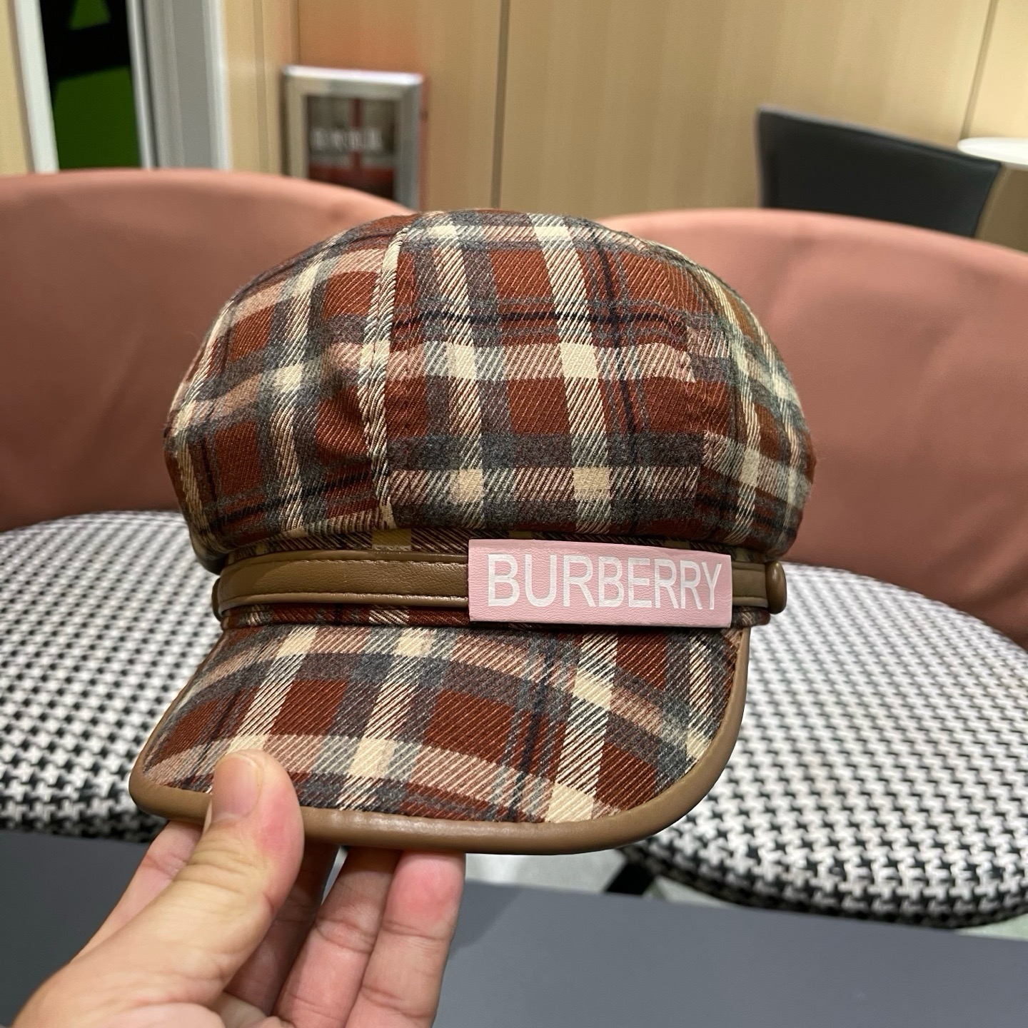 巴宝莉BURBERRY 秋冬季格子八角帽女显脸小复古鸭舌贝雷帽画家报童帽百搭
