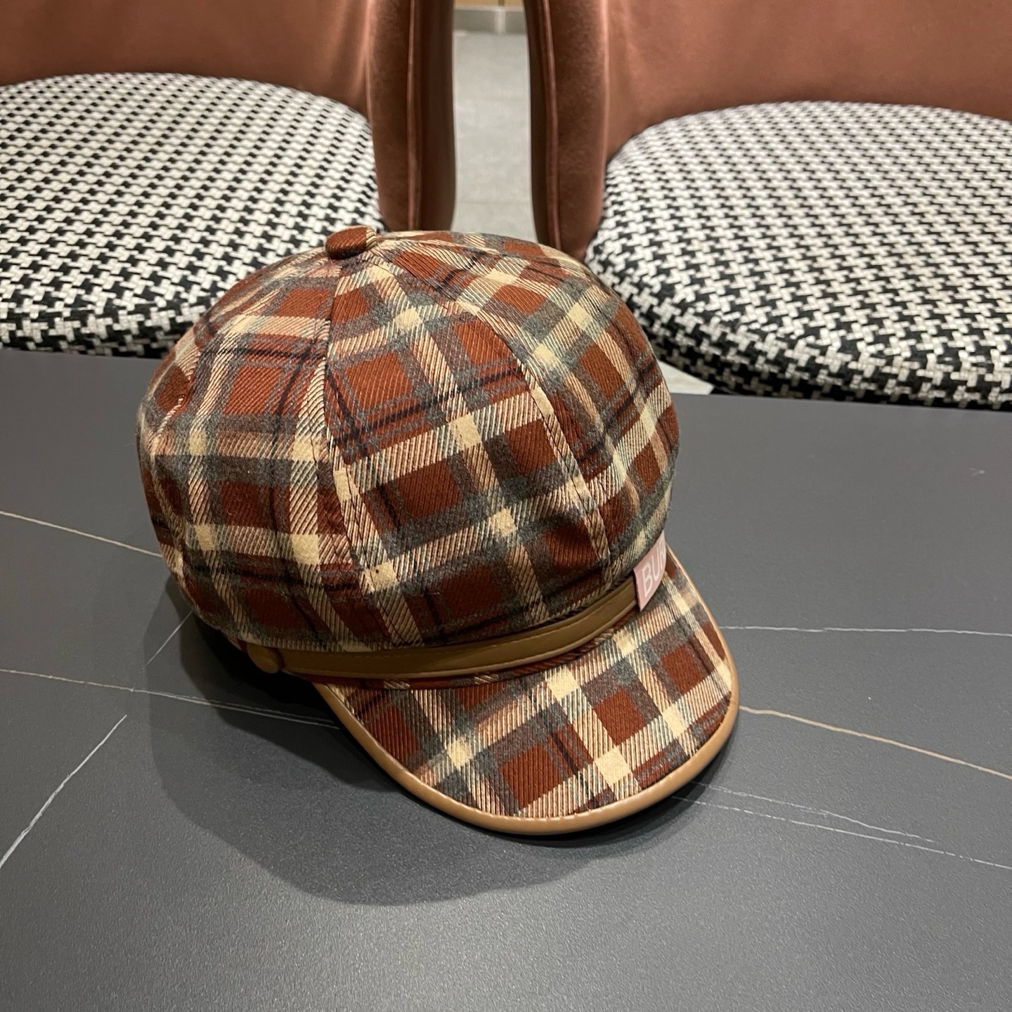 巴宝莉BURBERRY 秋冬季格子八角帽女显脸小复古鸭舌贝雷帽画家报童帽百搭