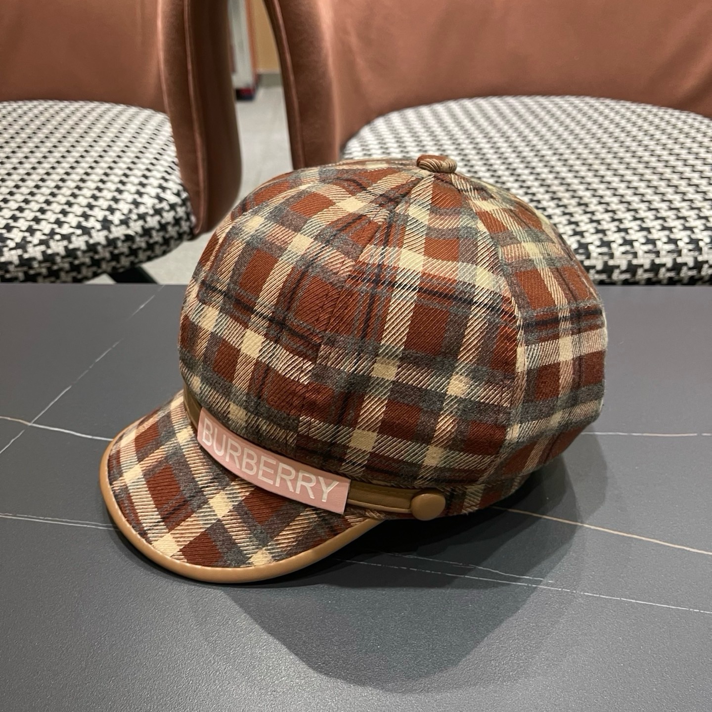 巴宝莉BURBERRY 秋冬季格子八角帽女显脸小复古鸭舌贝雷帽画家报童帽百搭