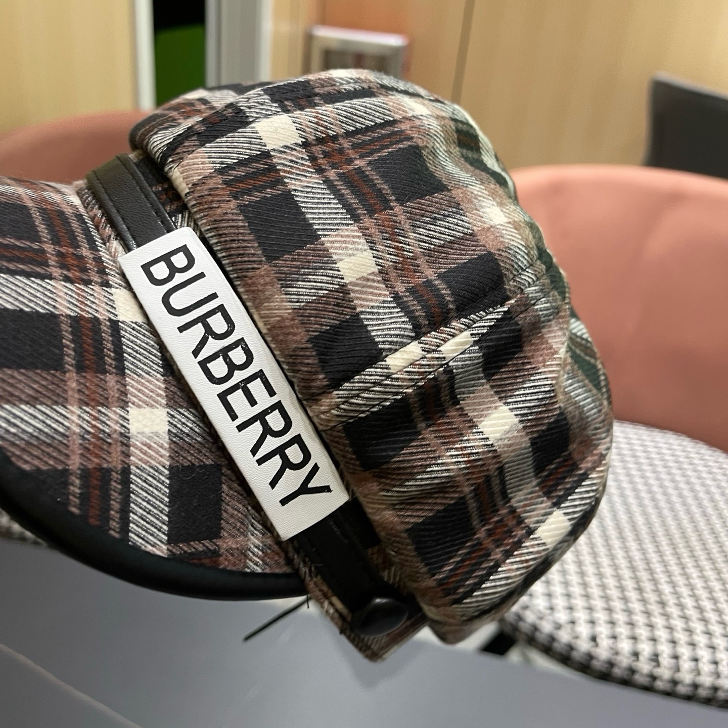 巴宝莉BURBERRY 秋冬季格子八角帽女显脸小复古鸭舌贝雷帽画家报童帽百搭
