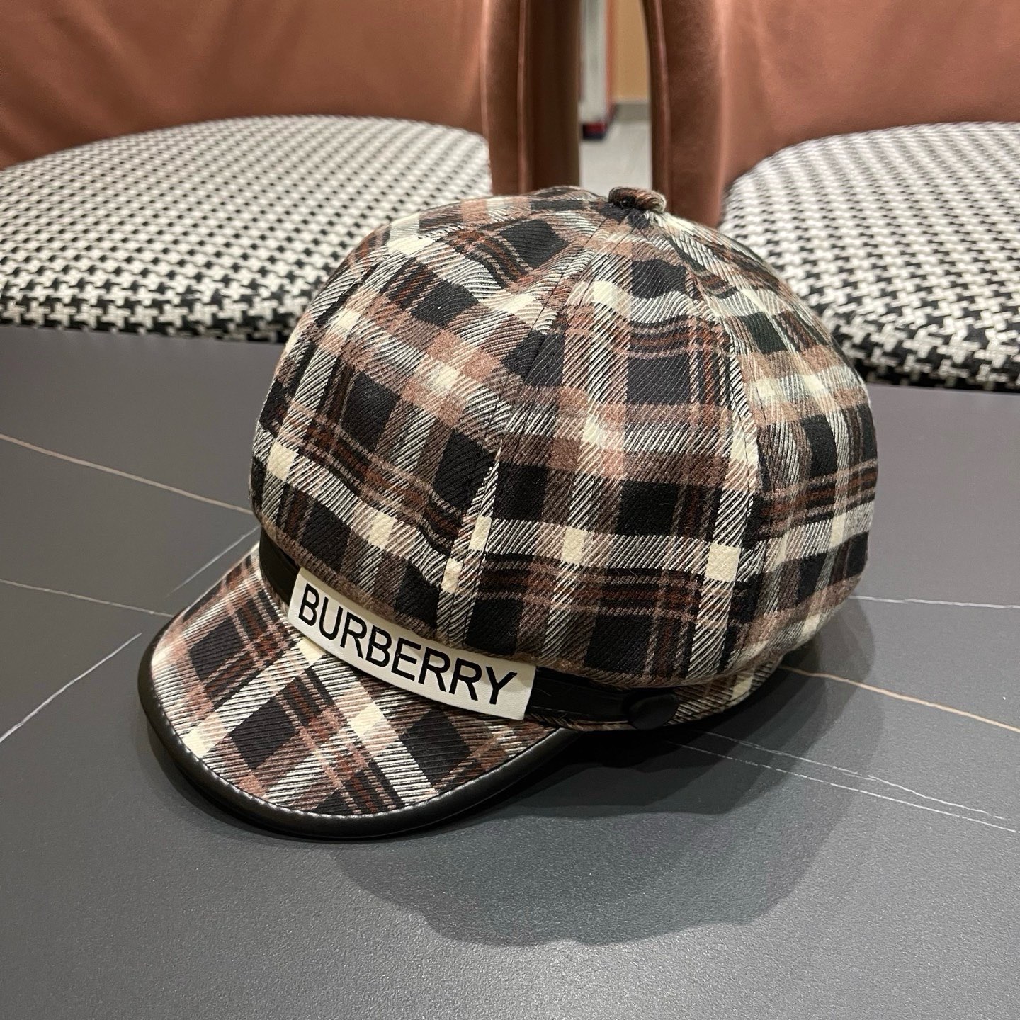巴宝莉BURBERRY 秋冬季格子八角帽女显脸小复古鸭舌贝雷帽画家报童帽百搭