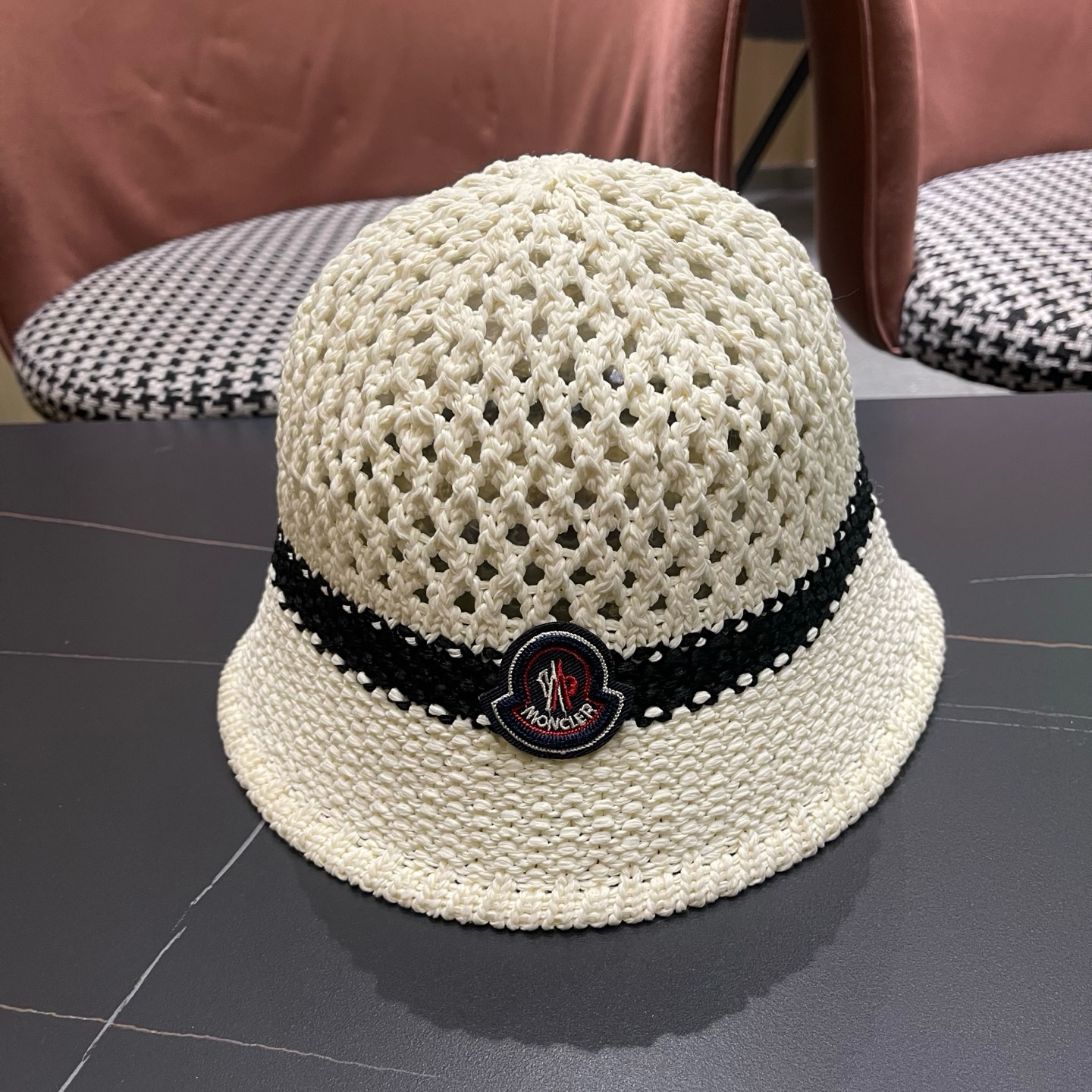 MONCLER（蒙口）缕空透气渔夫帽女夏季新款遮阳防晒显脸小盆帽户外休闲太阳帽