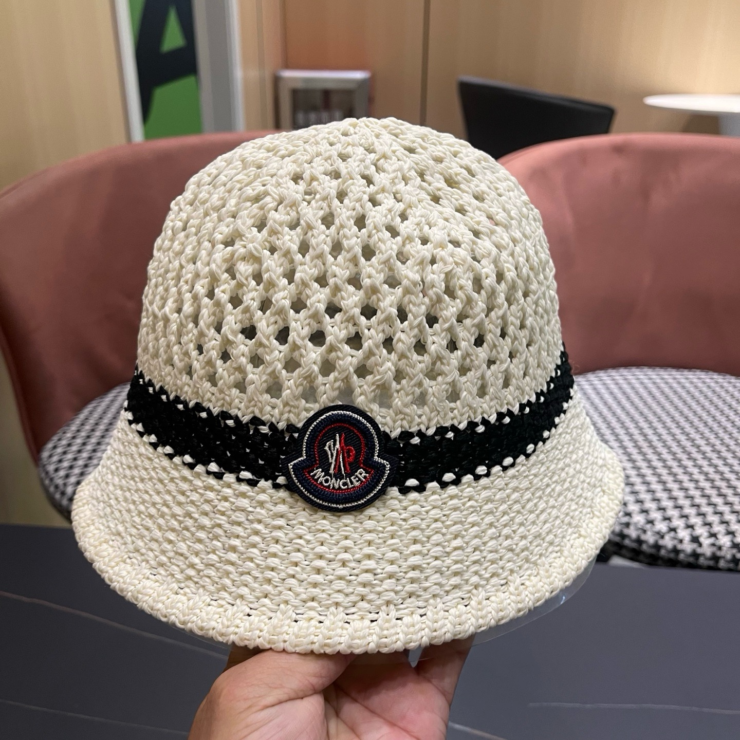 MONCLER（蒙口）缕空透气渔夫帽女夏季新款遮阳防晒显脸小盆帽户外休闲太阳帽