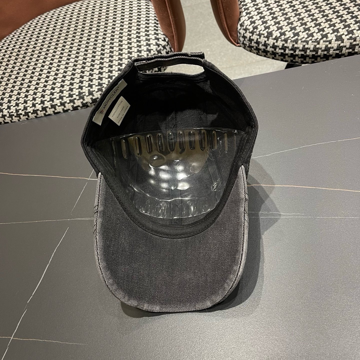 MONCLER（蒙口）韩系复古纯色棒球帽女生做旧牛仔软顶鸭舌帽设计感潮流遮阳帽子男