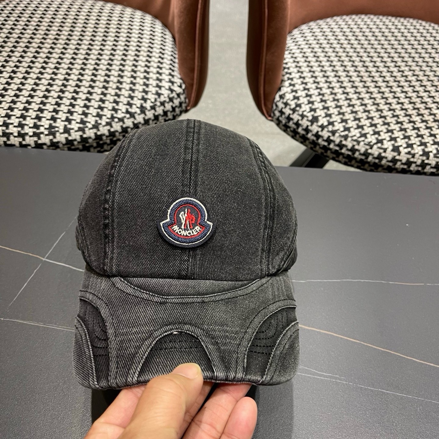 MONCLER（蒙口）韩系复古纯色棒球帽女生做旧牛仔软顶鸭舌帽设计感潮流遮阳帽子男