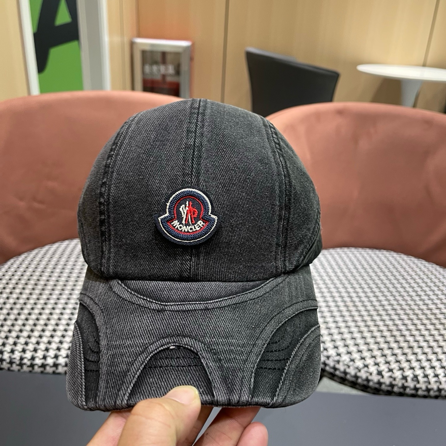 MONCLER（蒙口）韩系复古纯色棒球帽女生做旧牛仔软顶鸭舌帽设计感潮流遮阳帽子男