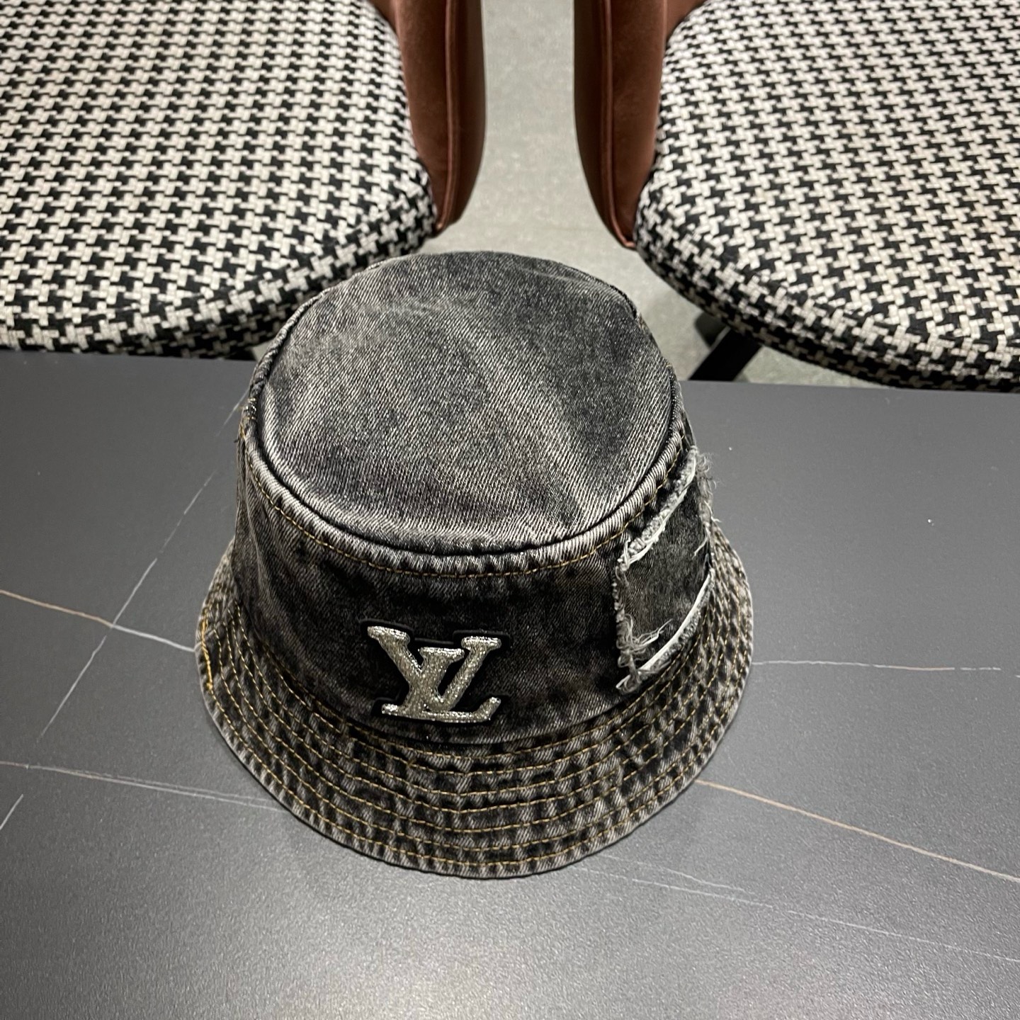 路易威登LV 潮酷做旧牛仔渔夫帽女春韩版时尚百搭个性文艺显脸小盆帽