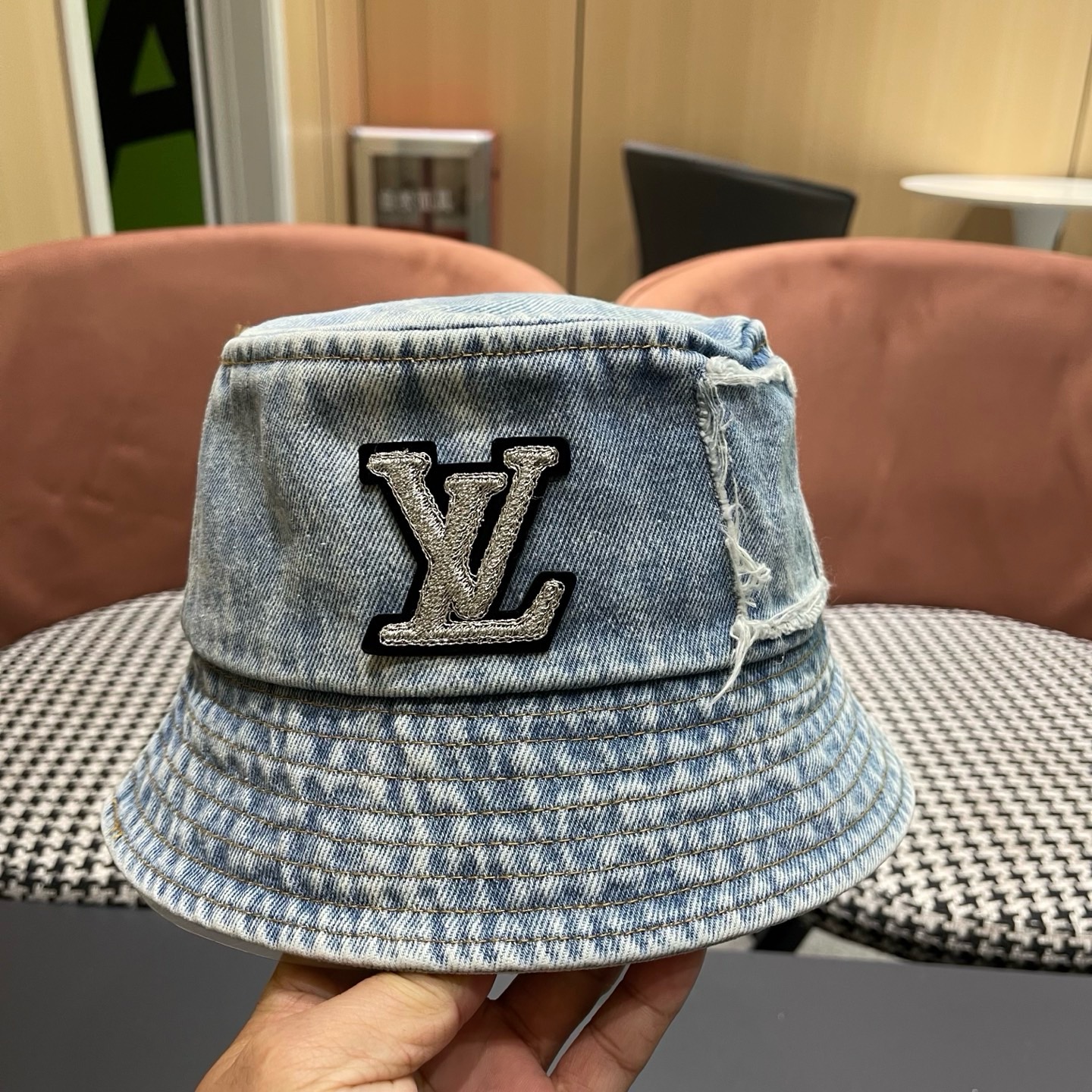 路易威登LV 潮酷做旧牛仔渔夫帽女春韩版时尚百搭个性文艺显脸小盆帽