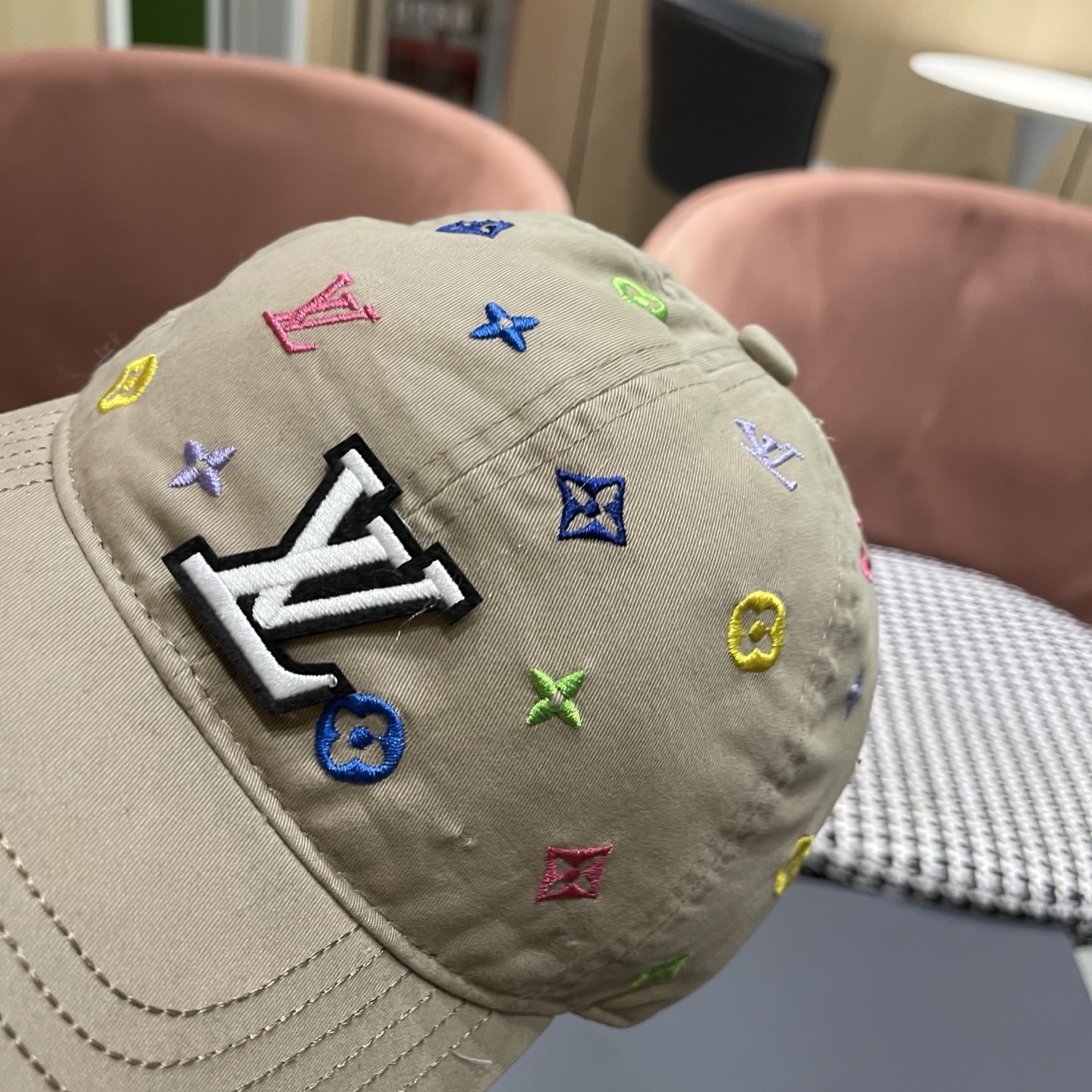 Lv路易威登新款棒球帽刺绣时尚男士帽子