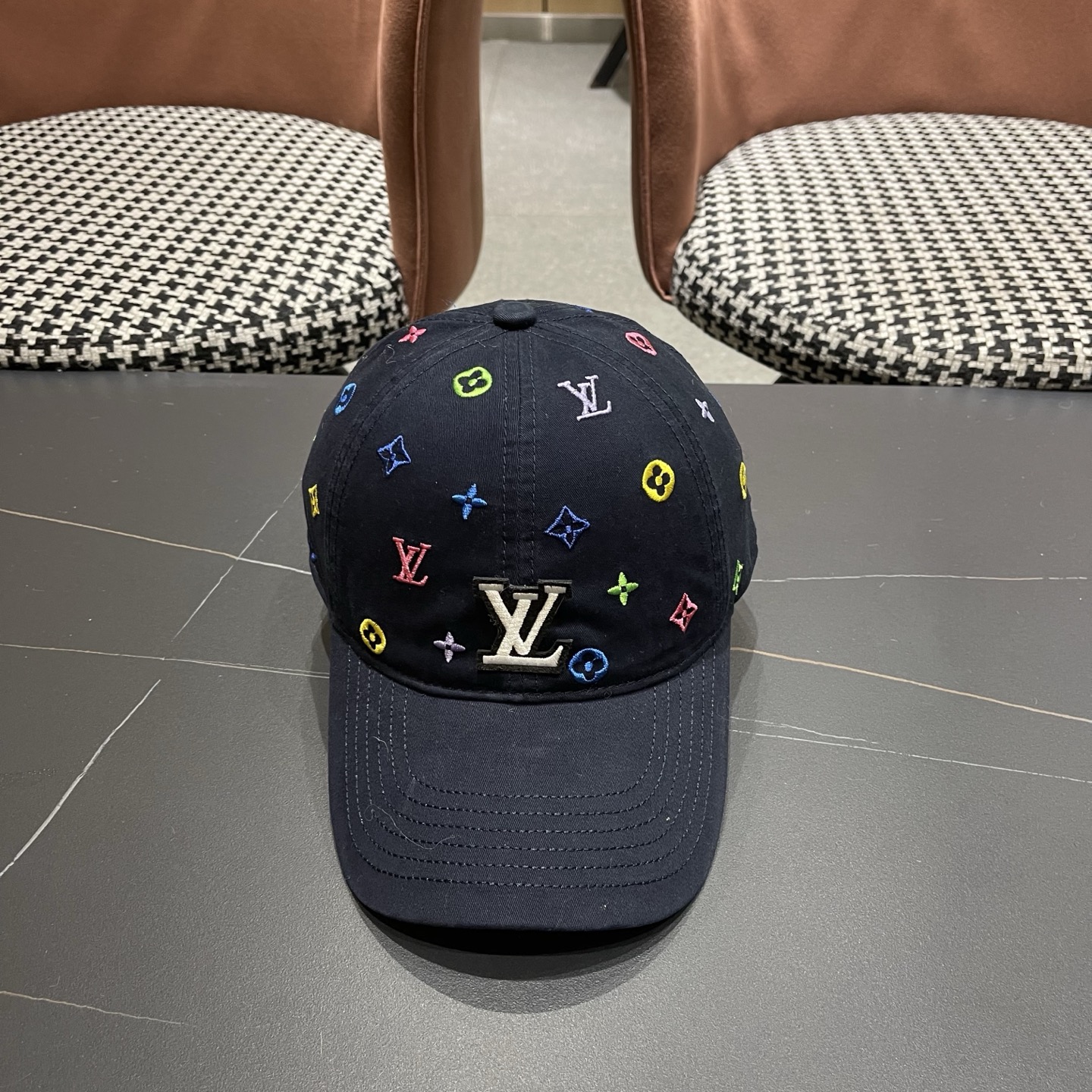 Lv路易威登新款棒球帽刺绣时尚男士帽子