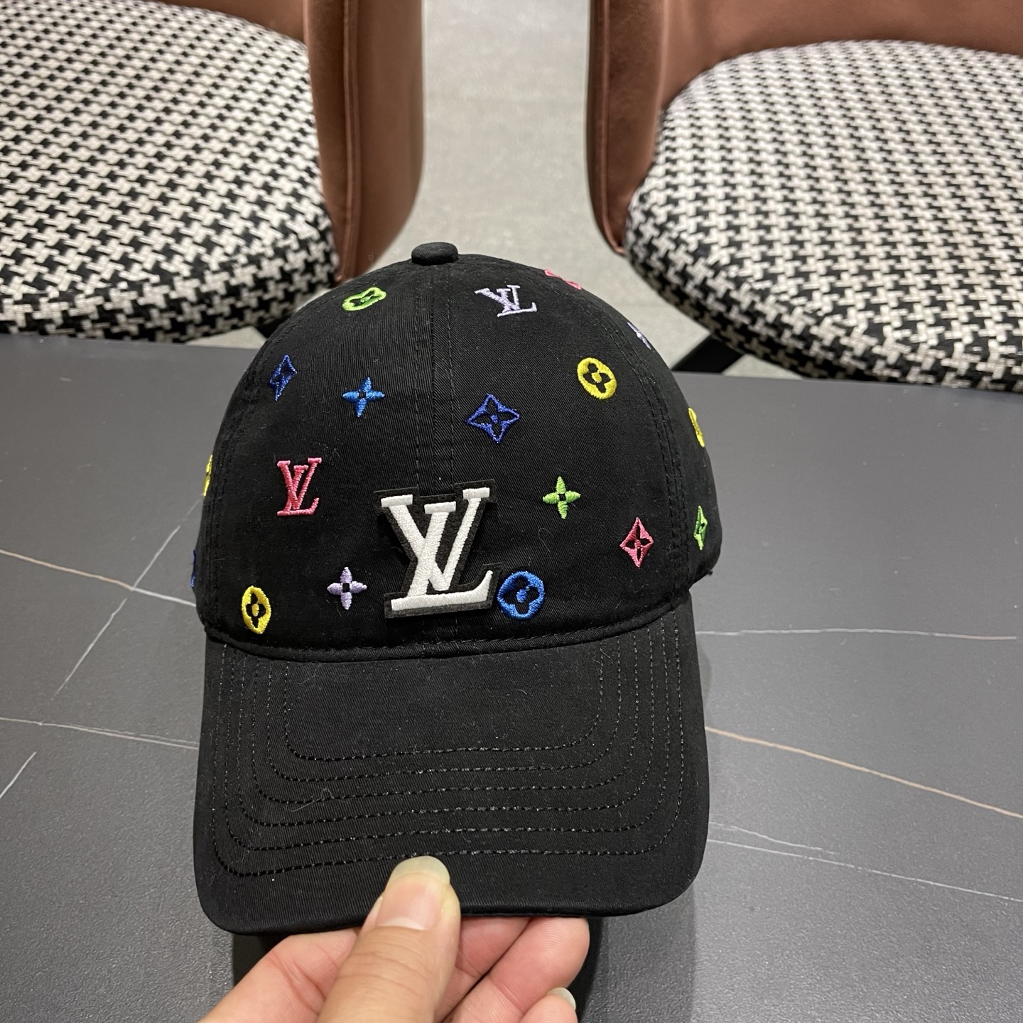 Lv路易威登新款棒球帽刺绣时尚男士帽子