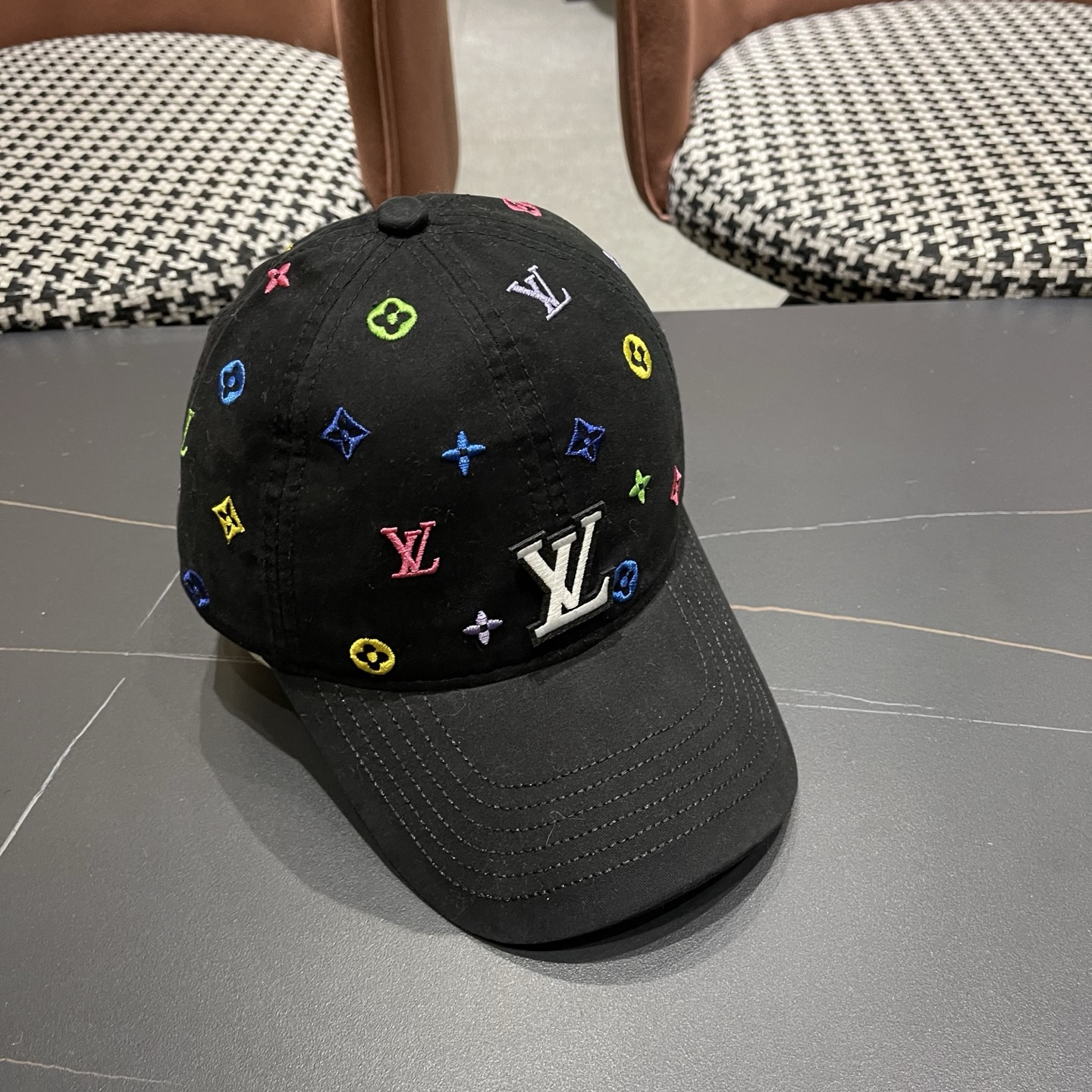 Lv路易威登新款棒球帽刺绣时尚男士帽子